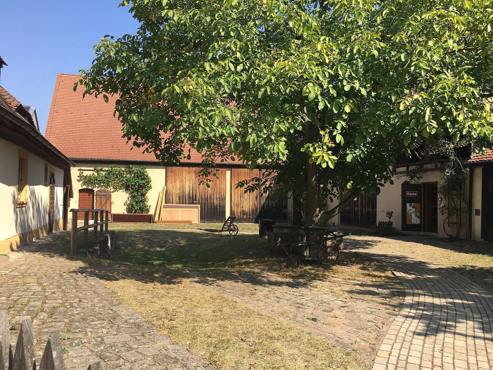 Photo showing: Frensdorf Hauptstraße 5 Stall