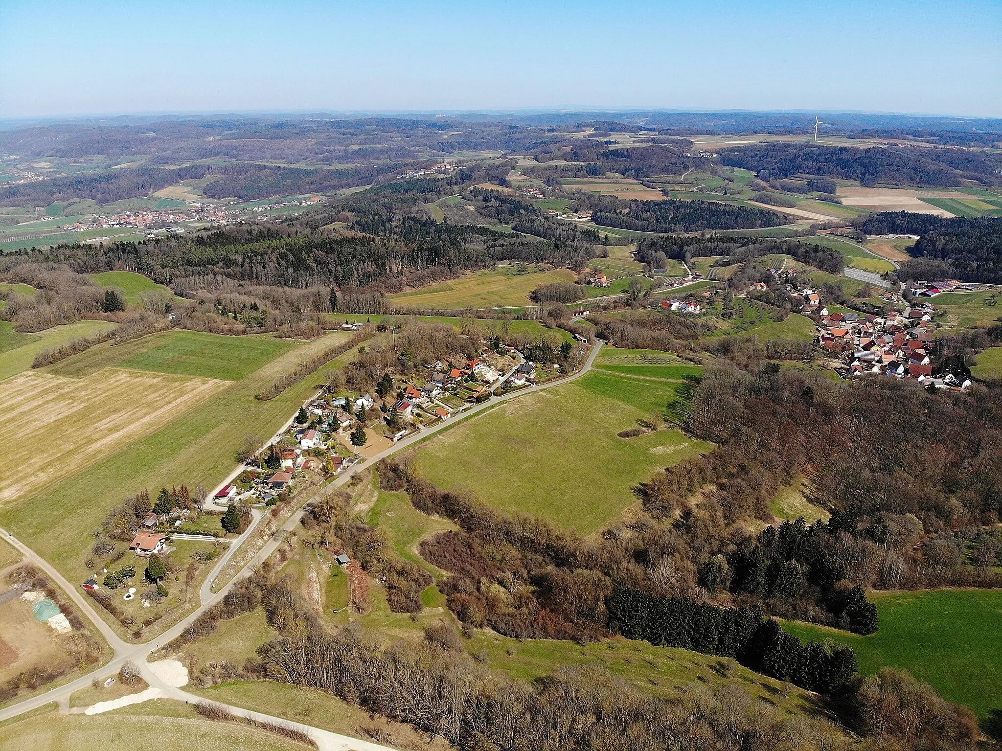 Photo showing: Pommer (Igensdorf) Luftaufnahme (2021)