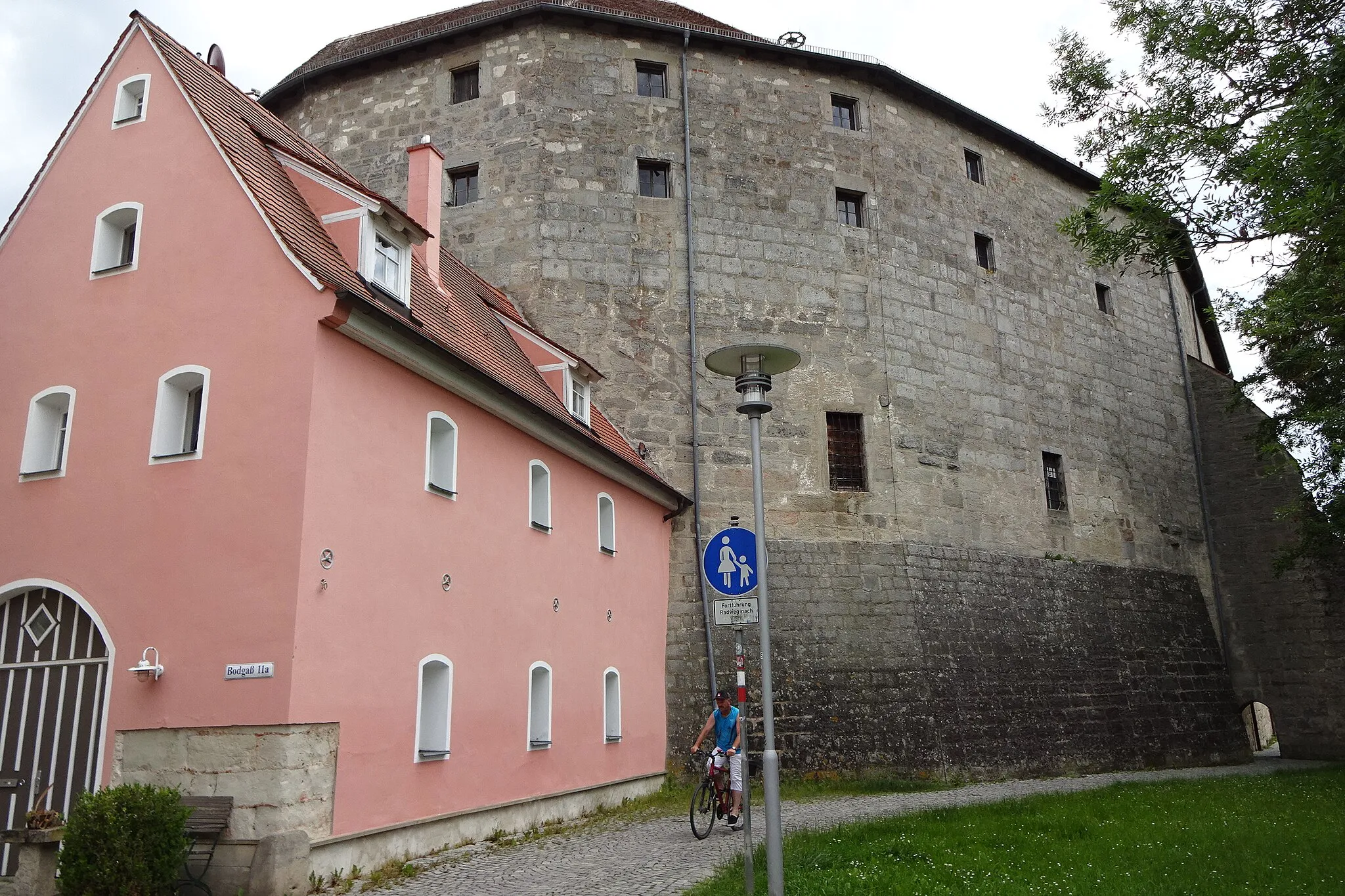 Photo showing: Höchstadt Aisch Badgasse mit Schloß