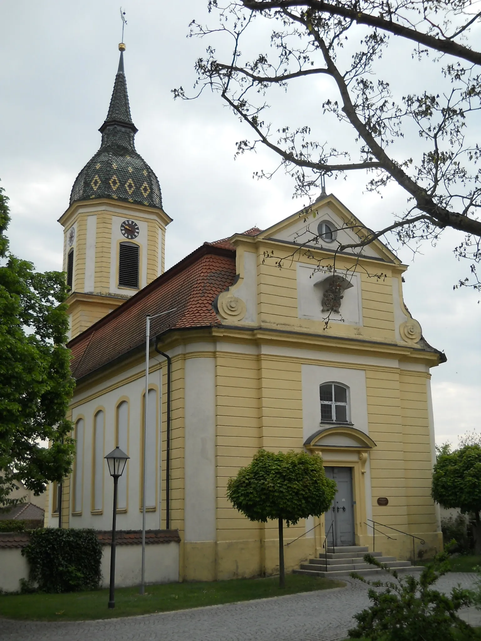 Photo showing: Aha, Ortsteil von Gunzenhausen, Evang.-Luth. Pfarrkirche