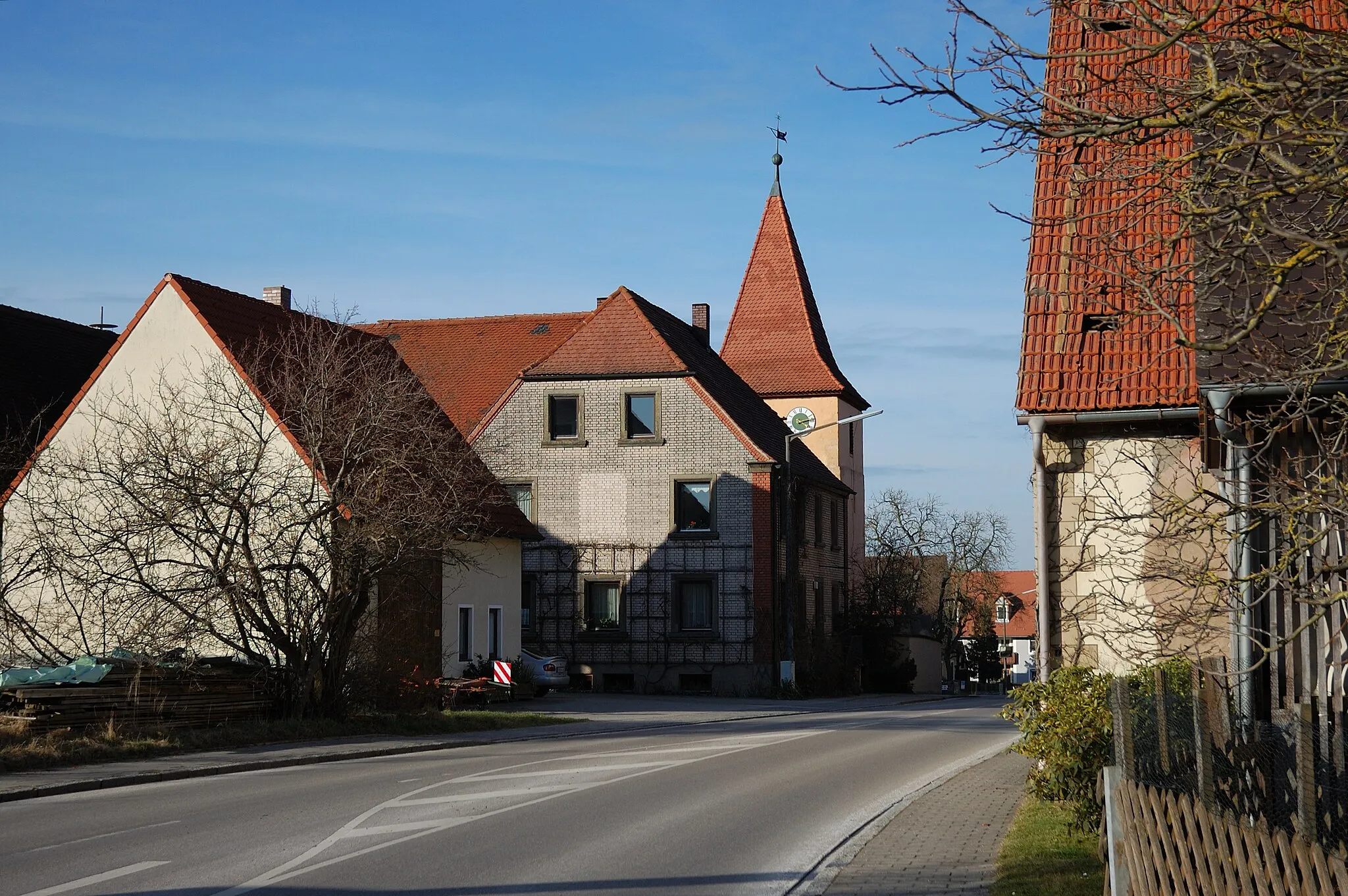 Photo showing: Ortsmitte Reuth mit St. Kunigundkirche