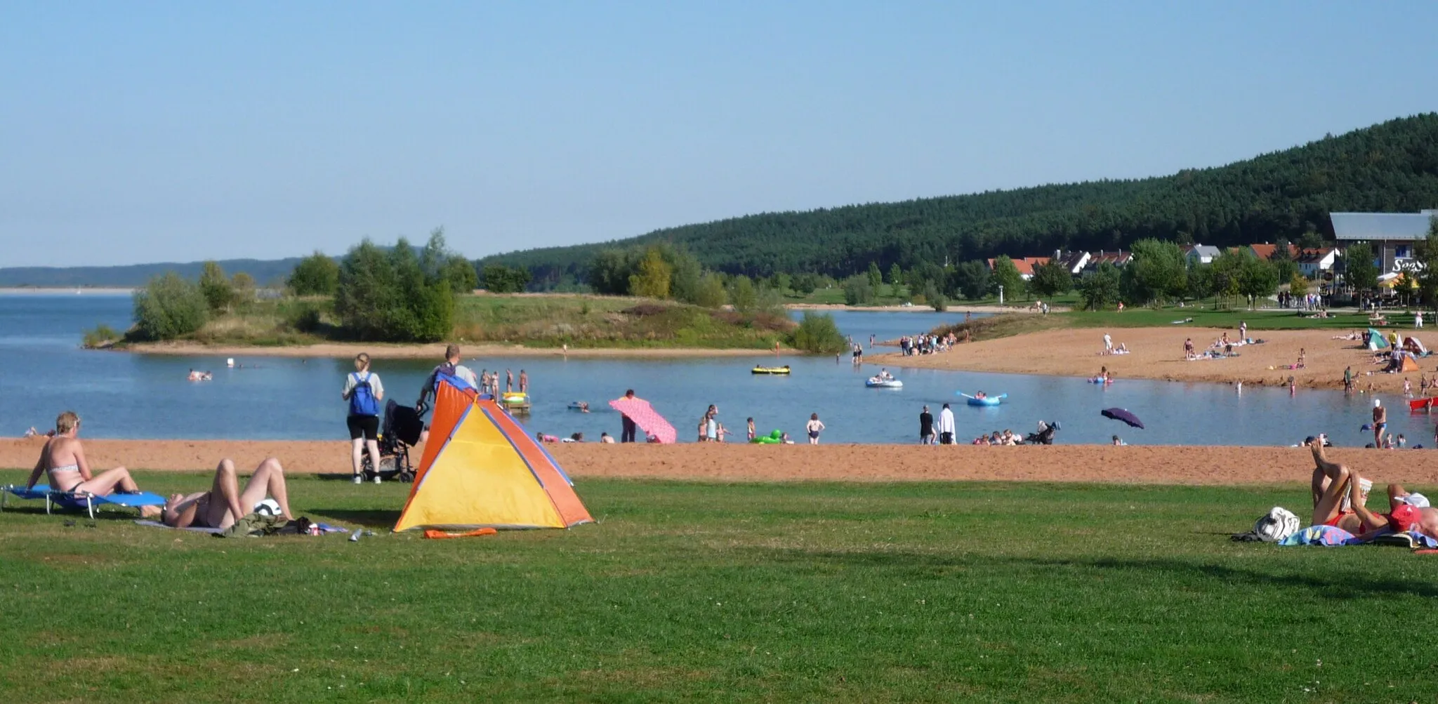 Photo showing: Badebucht am südlichen Ufer des Großen Brombachsees bei Ramsberg