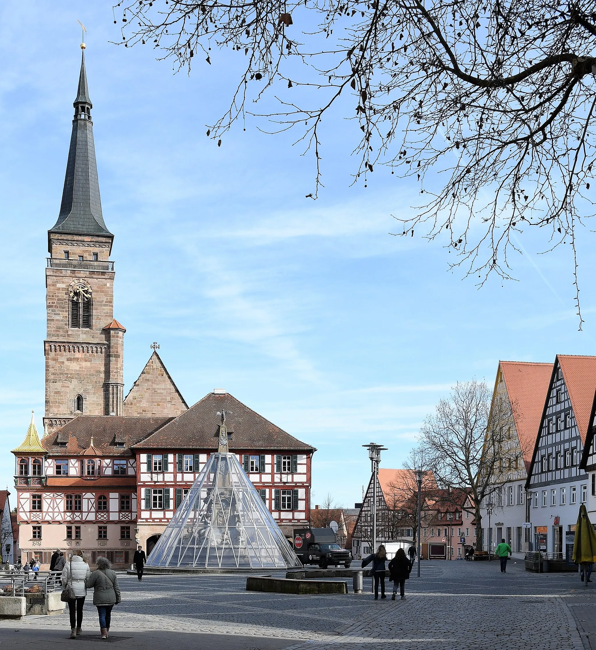 Photo showing: Rathaus und Stadtkirche am Marktplatz in Schwabach (Bayern)