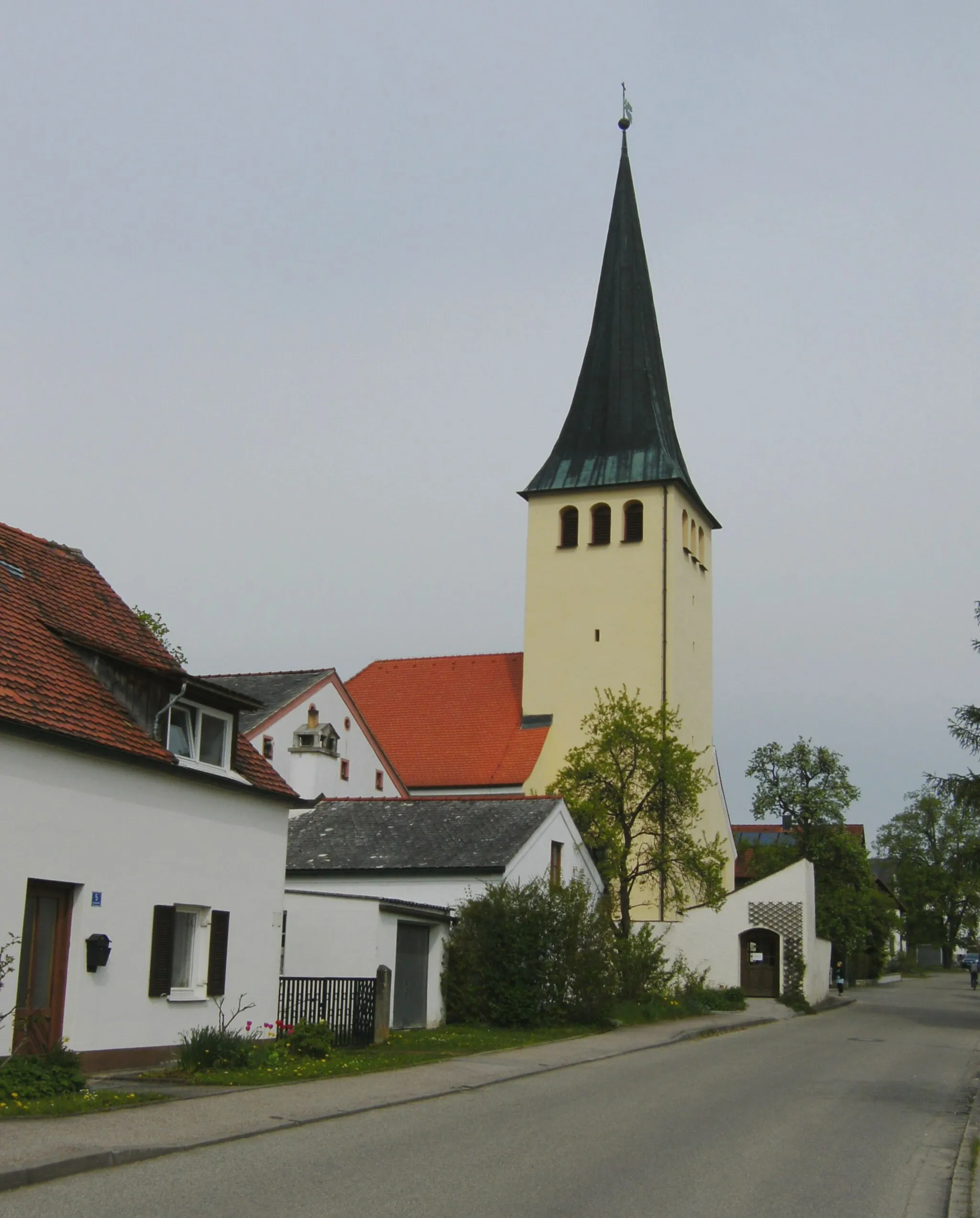 Photo showing: Kirche in Irlahüll, Gemeindeteil von Kipfenberg im Landkreis Eichstätt, Bayern
