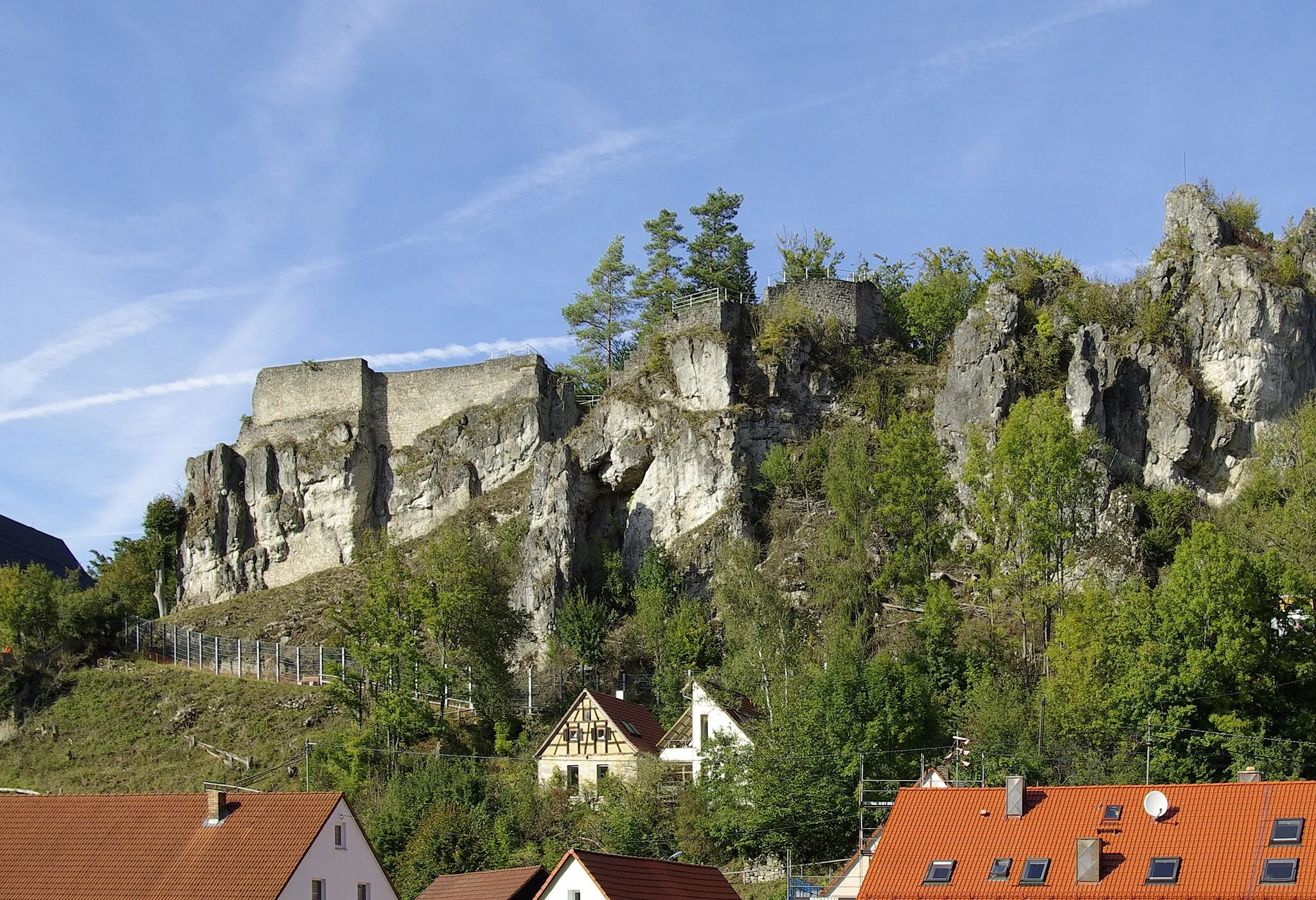 Photo showing: Die Burgruine Wolfsberg in der Gemeinde Obertrubach in der Fränkischen Schweiz.