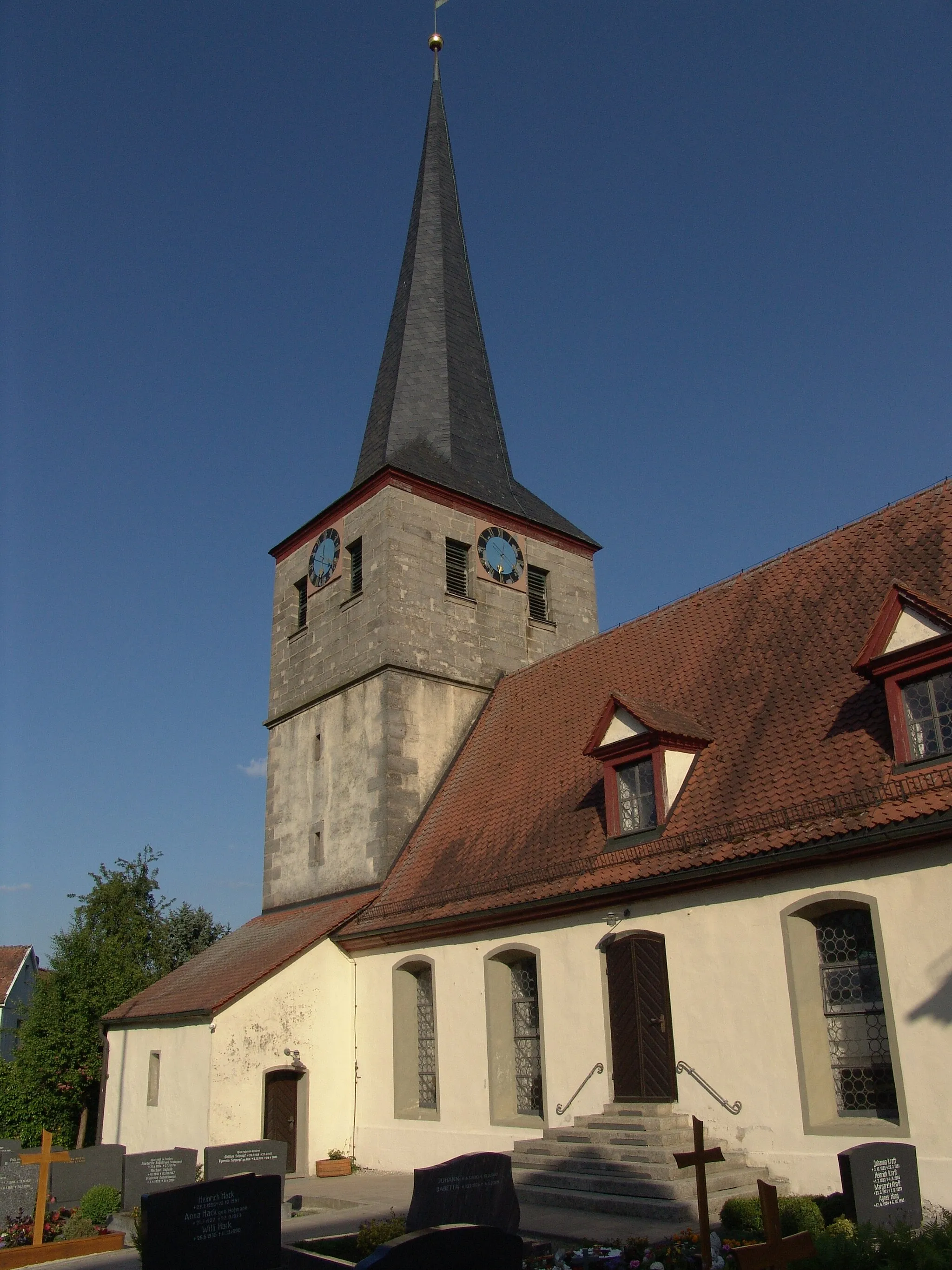 Photo showing: evang.-luth. Kirche St. Nikolaus und Peter in Oberhöchstädt