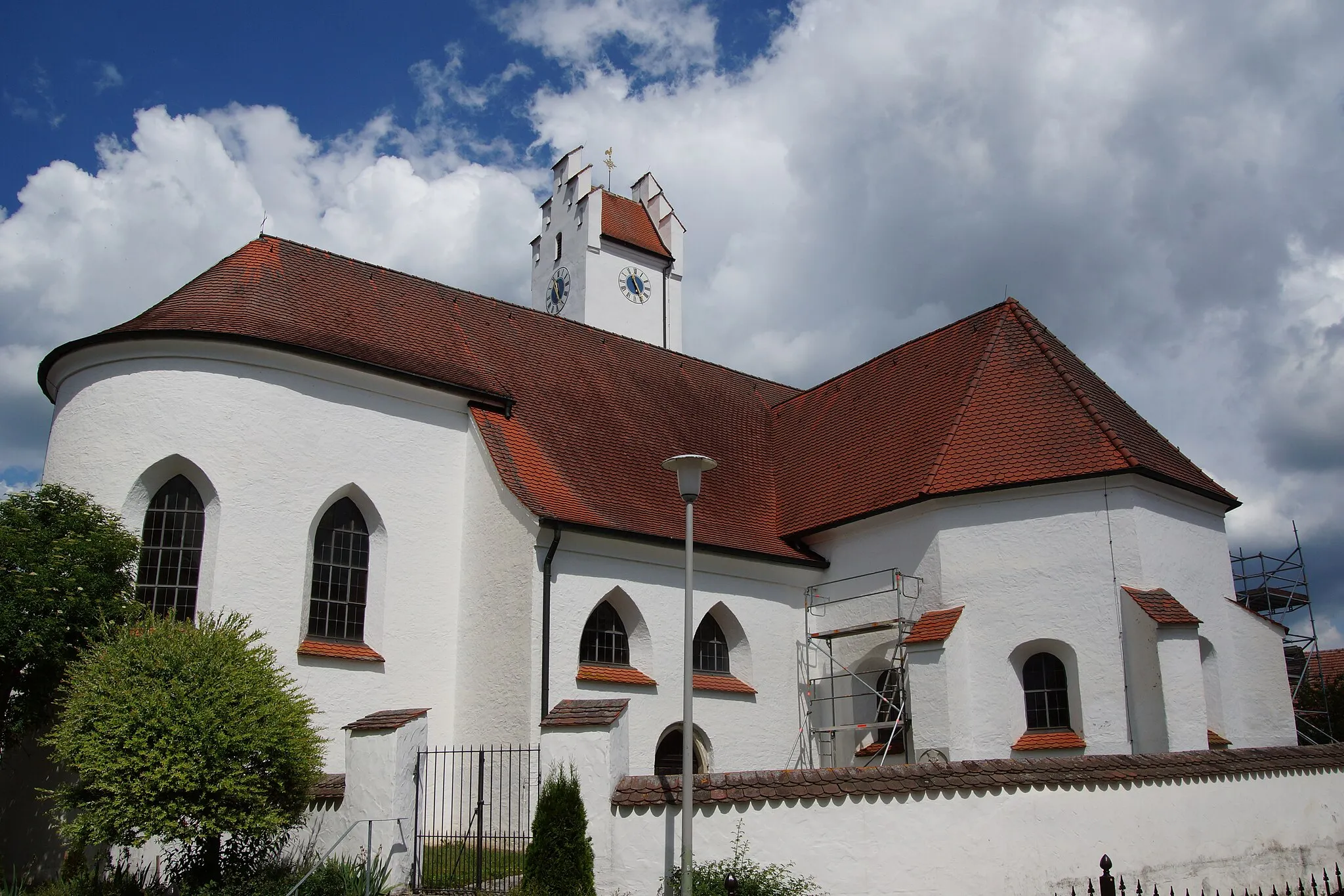 Photo showing: Die katholische Filialkirche St. Blasius im Beilngrieser Ortsteil Kirchbuch.