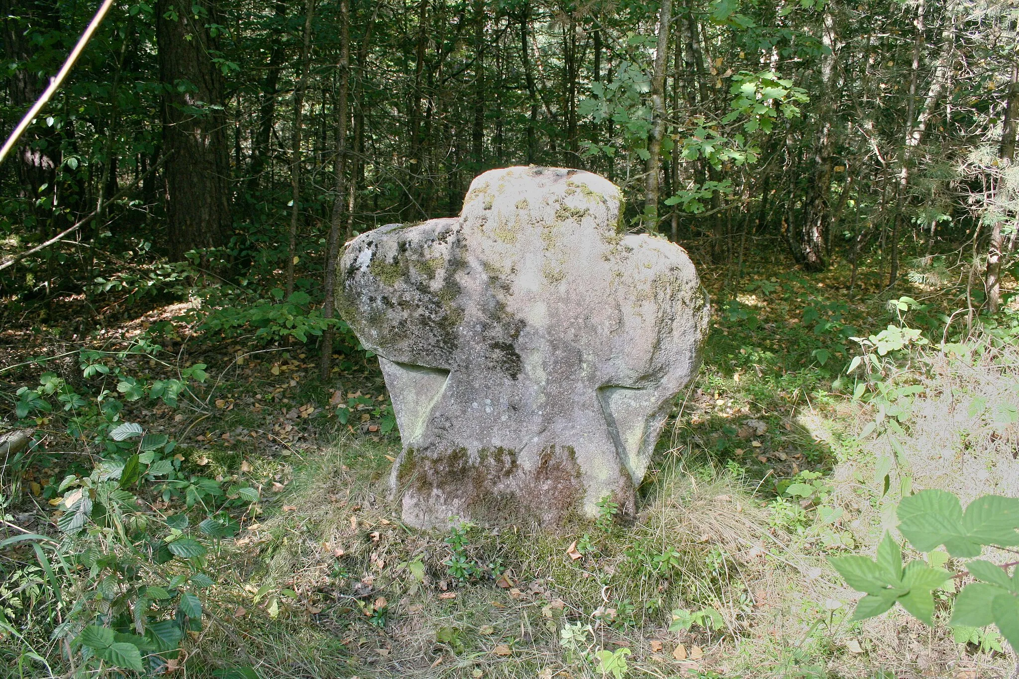 Photo showing: Steinkreuz nahe Sperberslohe