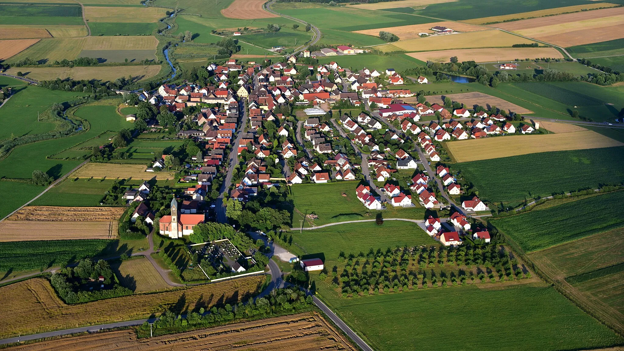 Photo showing: Grossenried, Luftaufnahme (2016)
