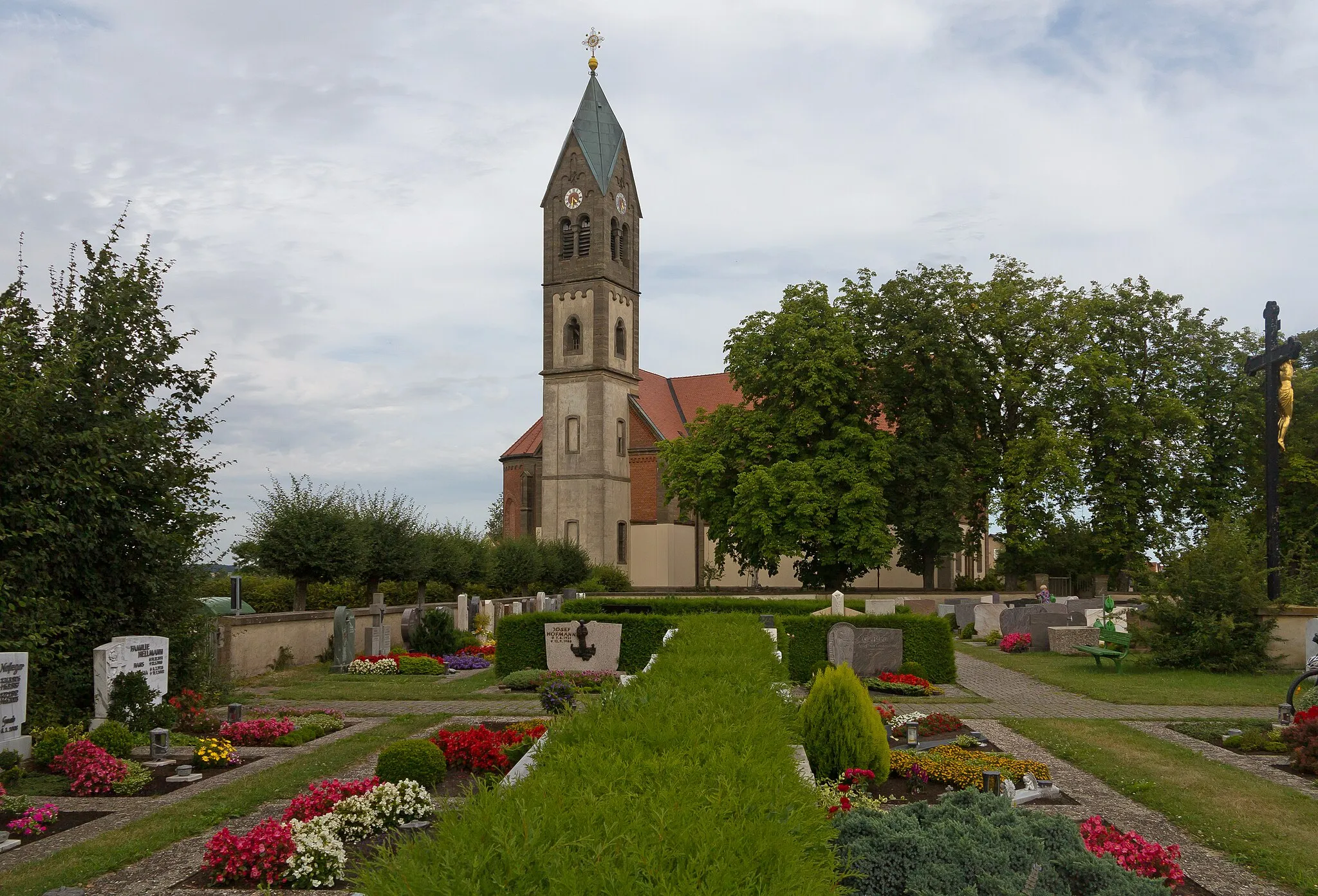 Photo showing: Grossenried, church: katholische Pfarrkirche St. Laurentius