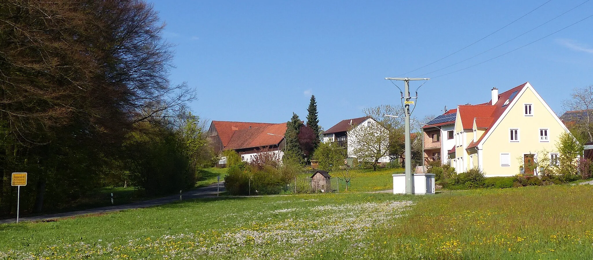 Photo showing: The village Dippersricht, part of the municipiality of Lauterhofen