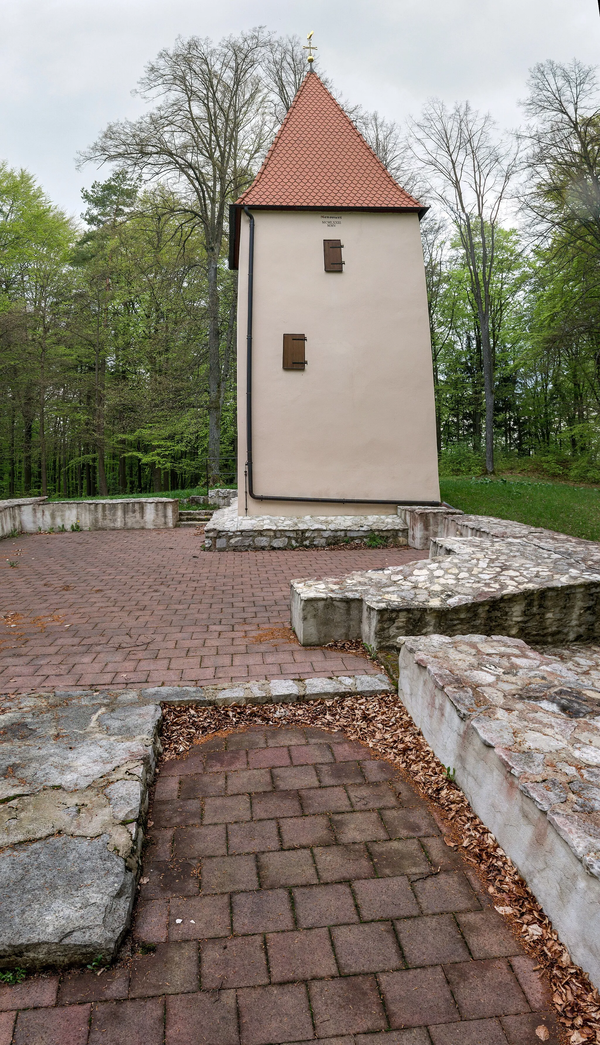 Photo showing: Kapellenruine St. Ottmar und St. Ottilien bei Offenhausen