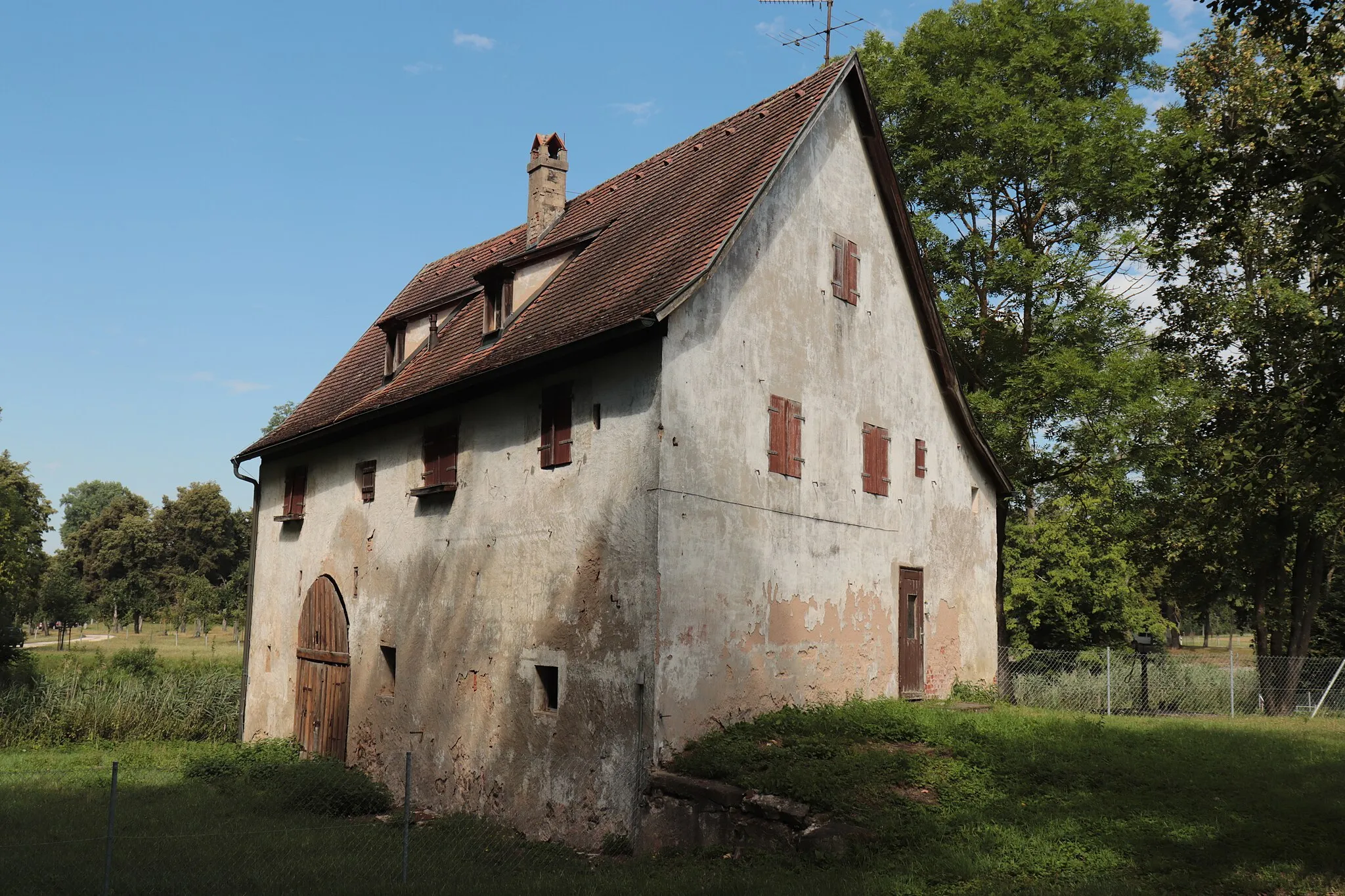 Photo showing: Das Torhaus des Seckendorffer Schlosses