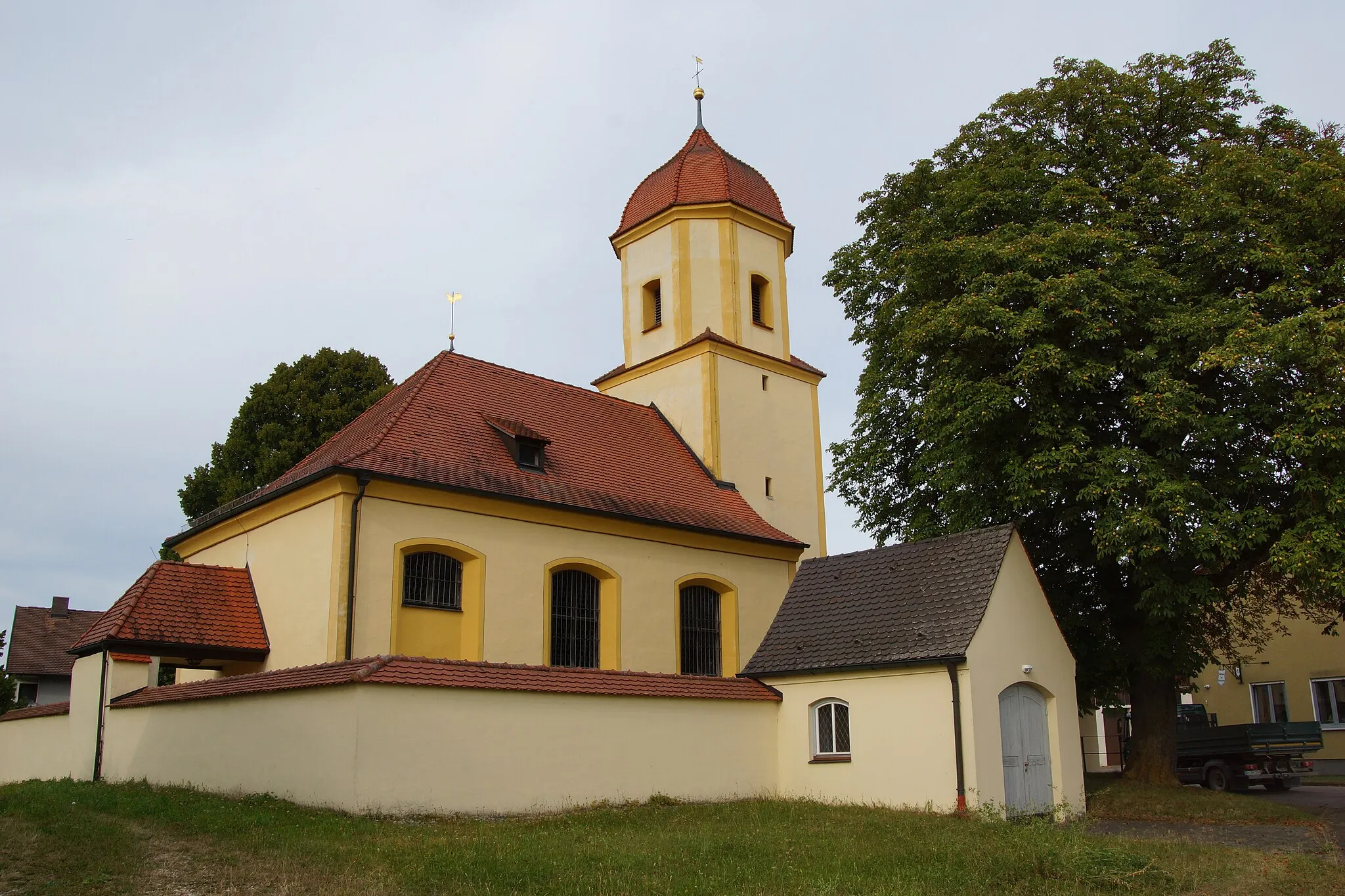 Photo showing: Katholische Filialkirche St. Nikolaus in Esselberg bei Greding