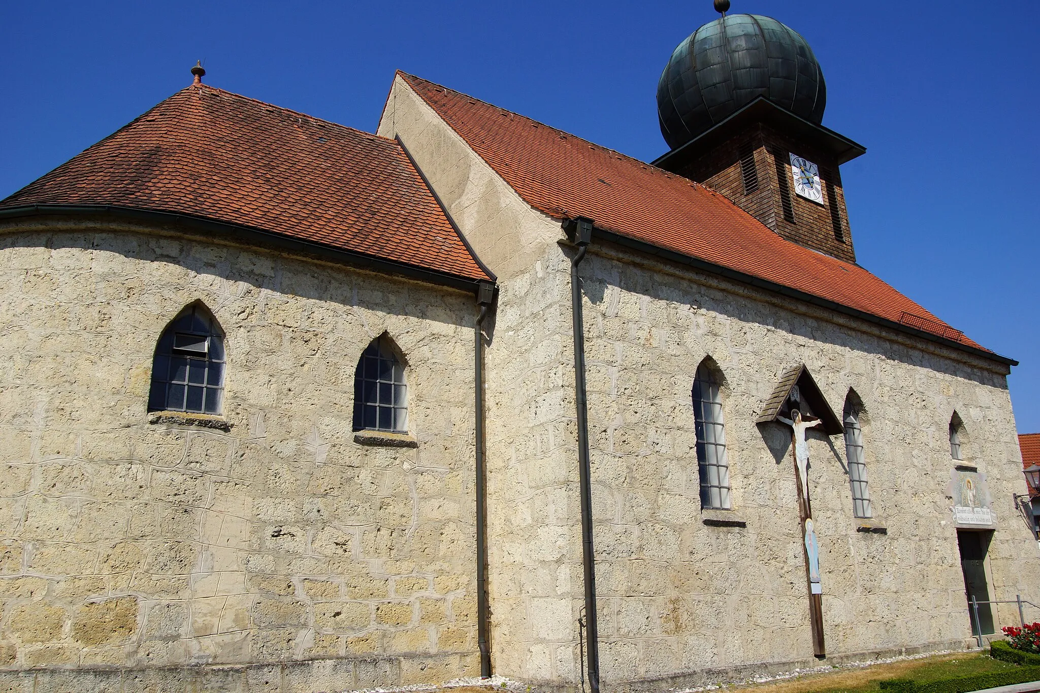 Photo showing: Die katholische Expositurkirche Heilig Kreuz in Gebertshofen, Markt Lauterhofen:
