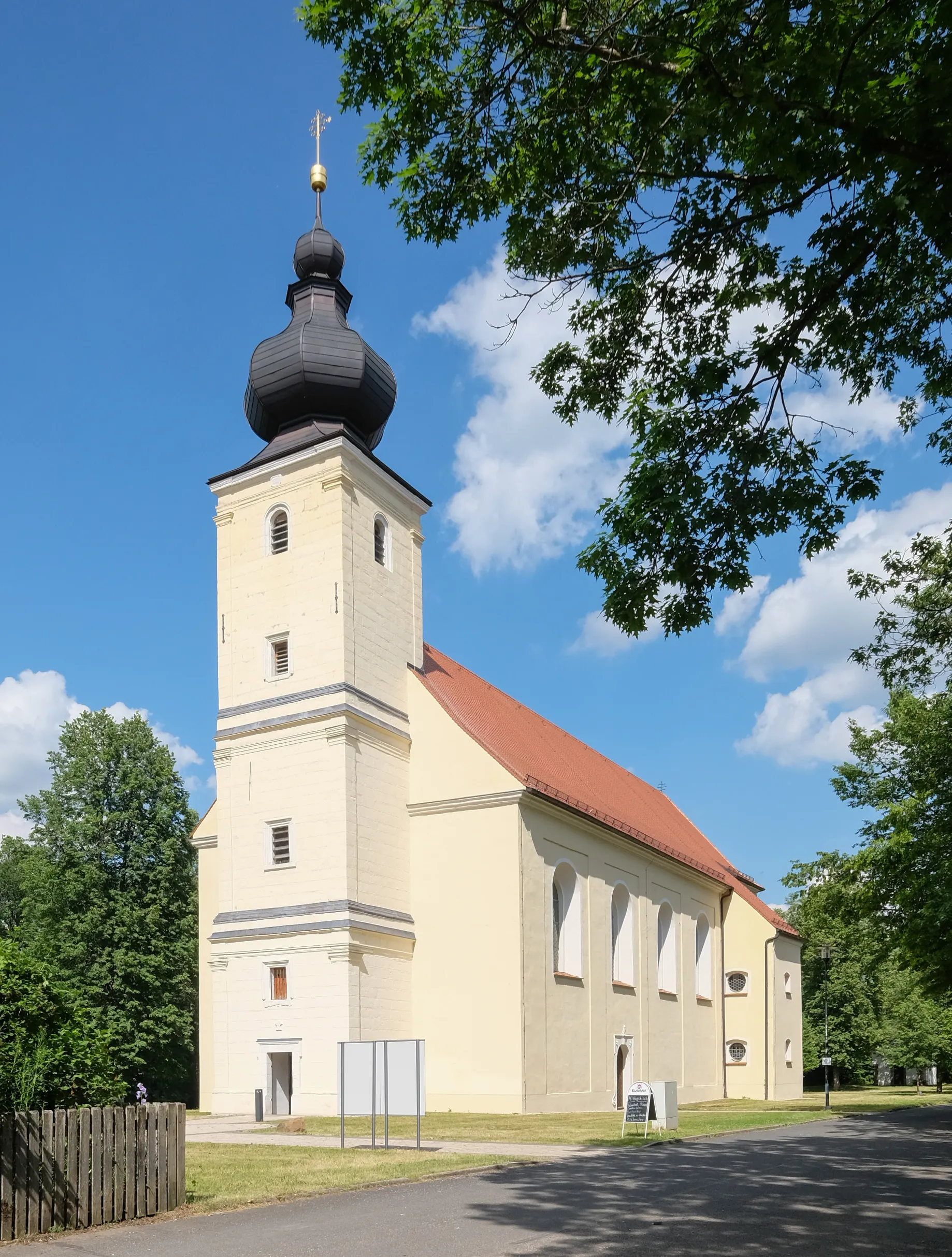 Photo showing: Pilgrimage church Unserer Lieben Frau, Hahnbach–Frohnberg, district Amberg-Sulzbach, Bavaria, Germany