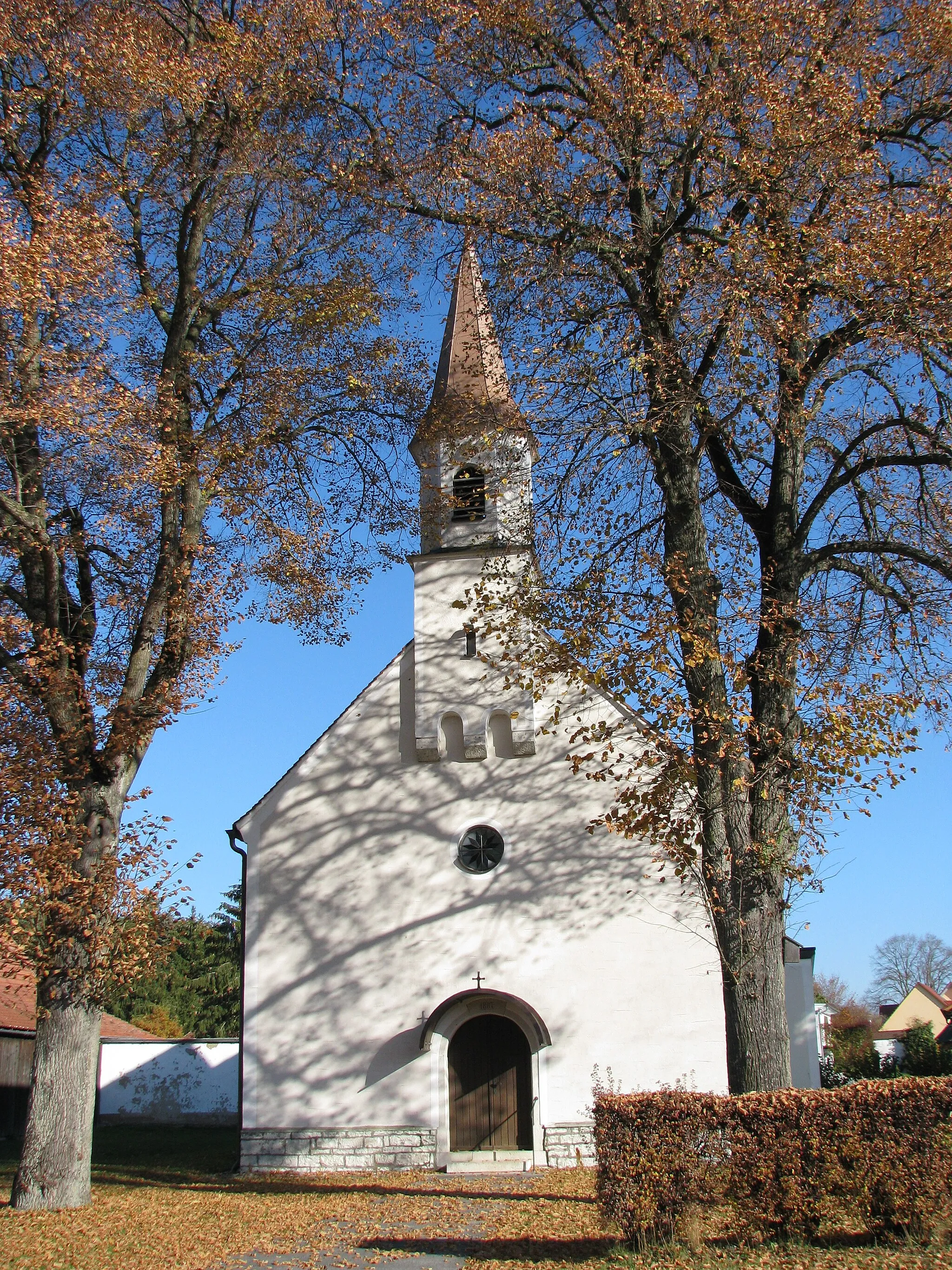 Photo showing: Schmellnricht, Ortsteil von Freystadt im Landkreis Neumarkt in der Oberpfalz, Bayern, Ortskapelle Mater dolorosa