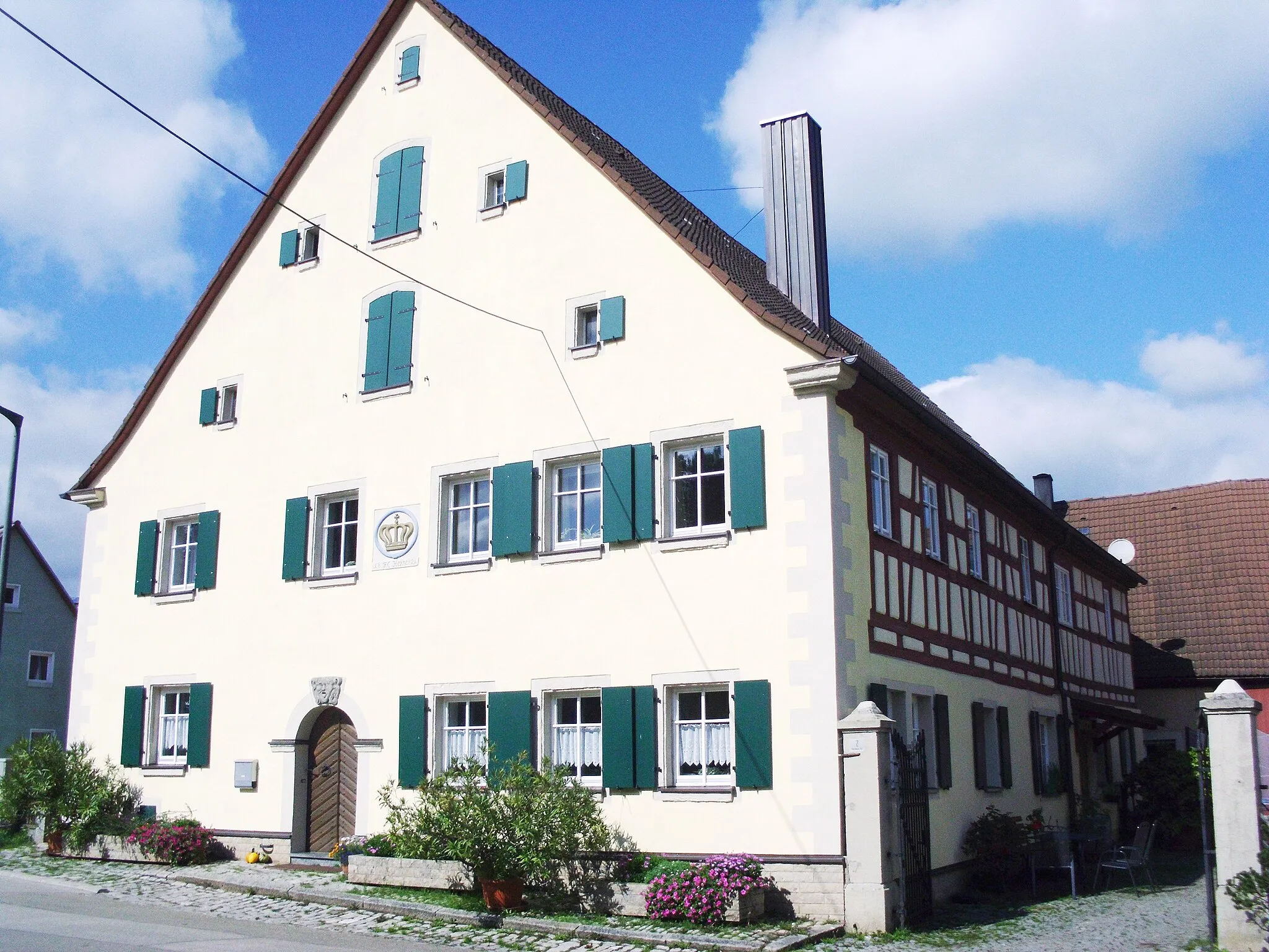 Photo showing: Frommetsfelden, Ortsteil von Leutershausen im mittelfränkischen Landkreis Ansbach, ehemaliger Gasthof