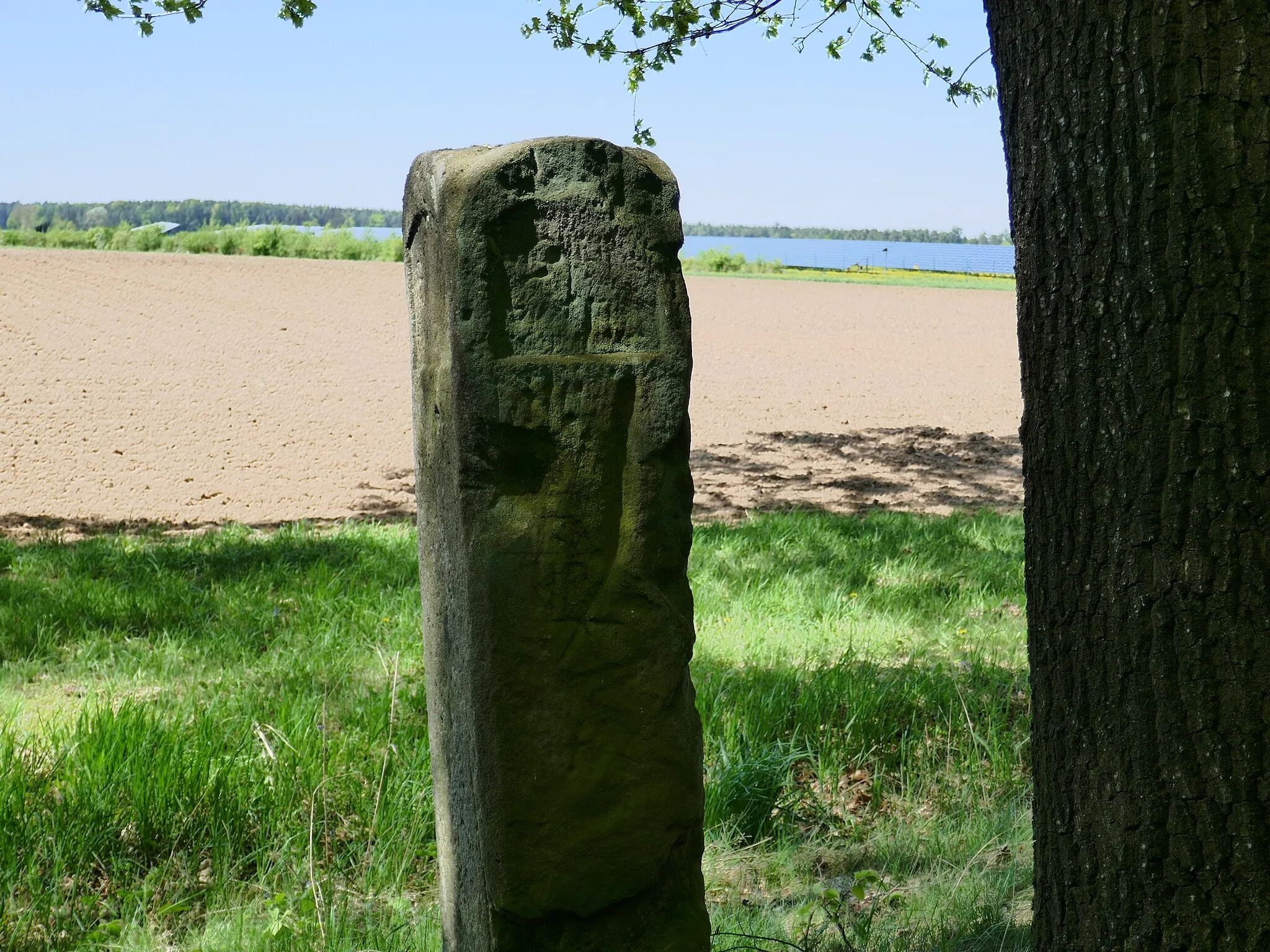 Photo showing: Kleindenkmal