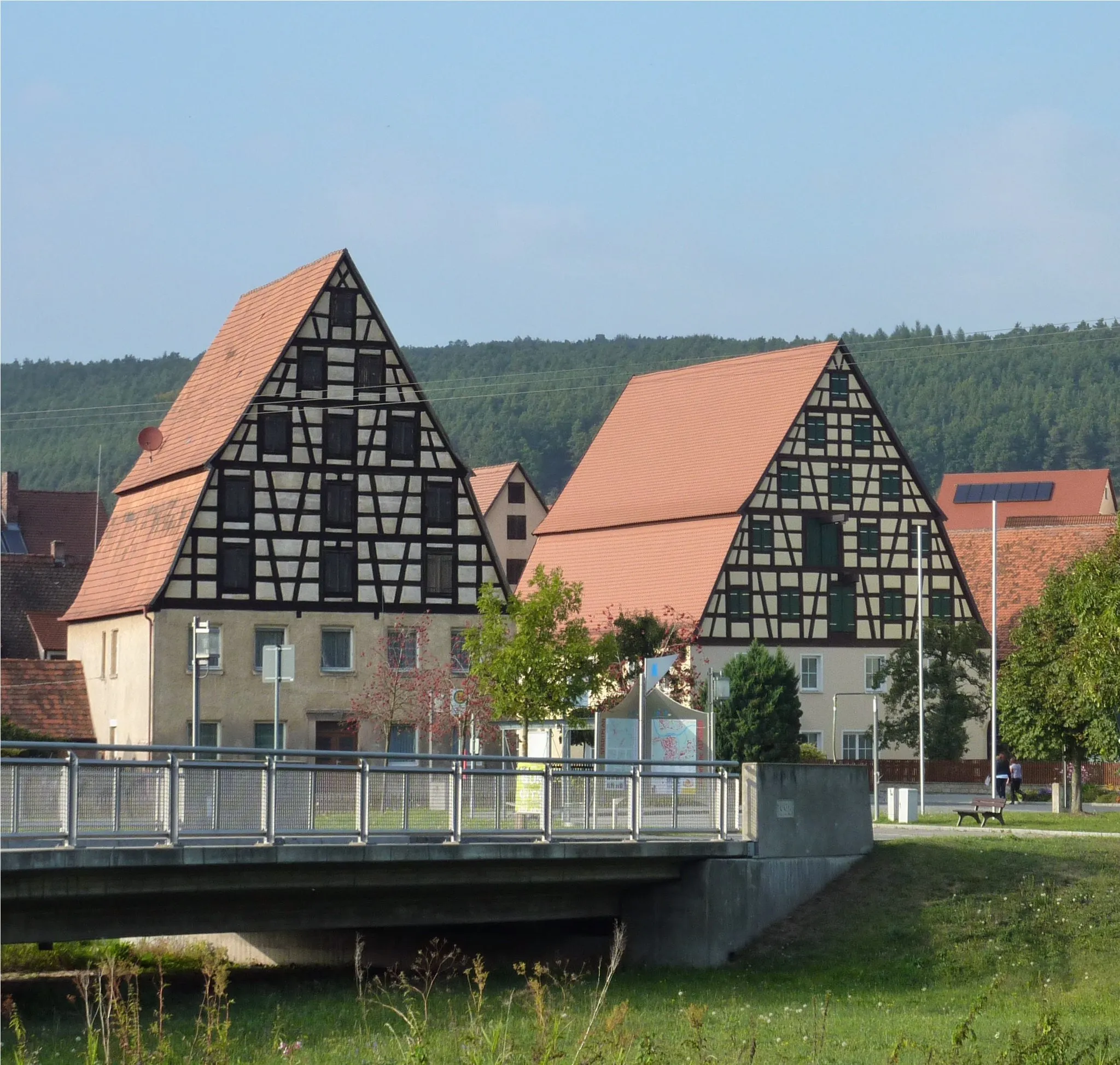Photo showing: Timber-framed hop farmer's houses in Spalt (Lange Gasse 2 and 1).