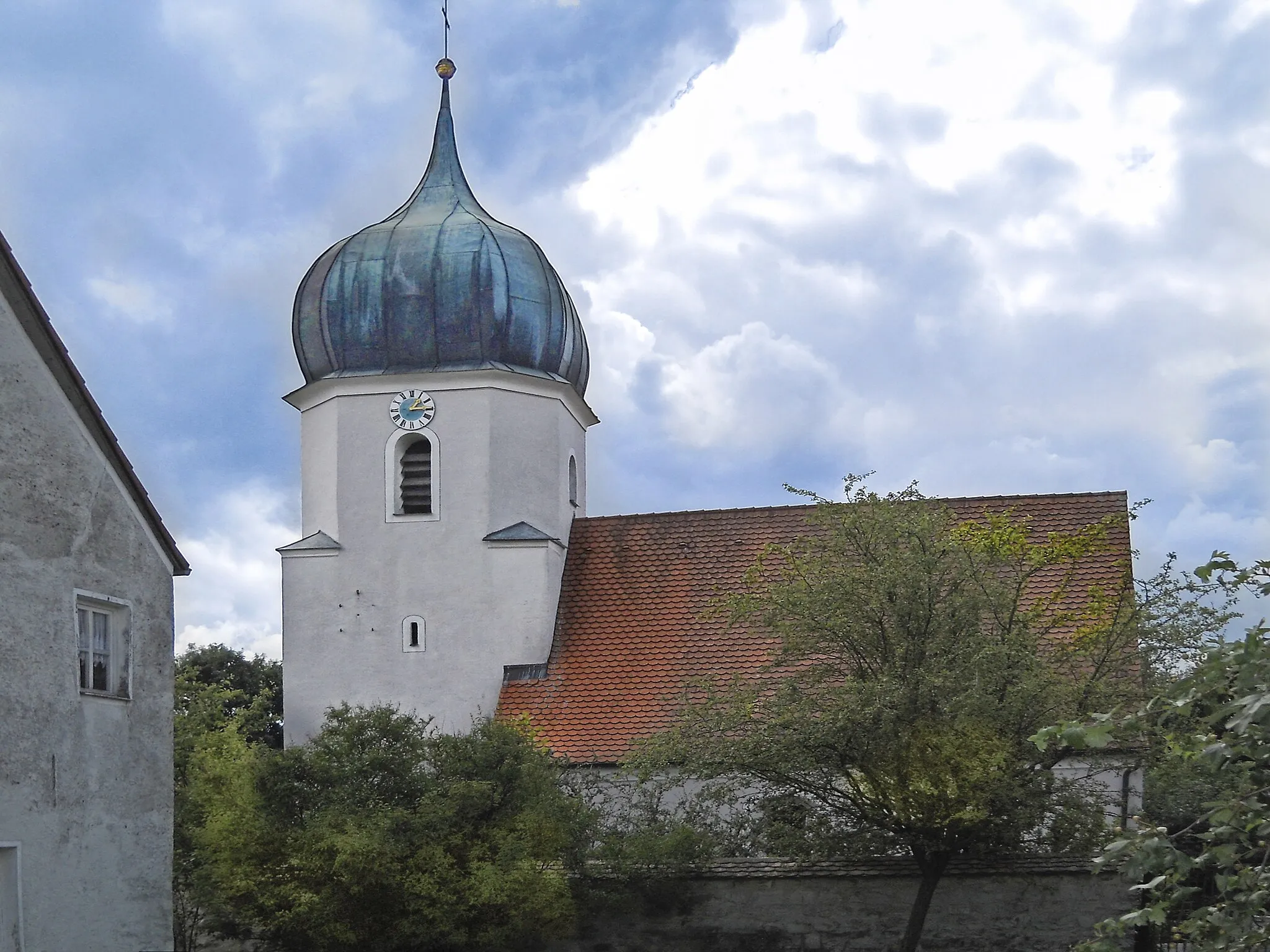 Photo showing: Katholische Kirche von Wallnsdorf, einem Gemeindeteil von Berching im Landkreis Neumarkt in der Oberpfalz