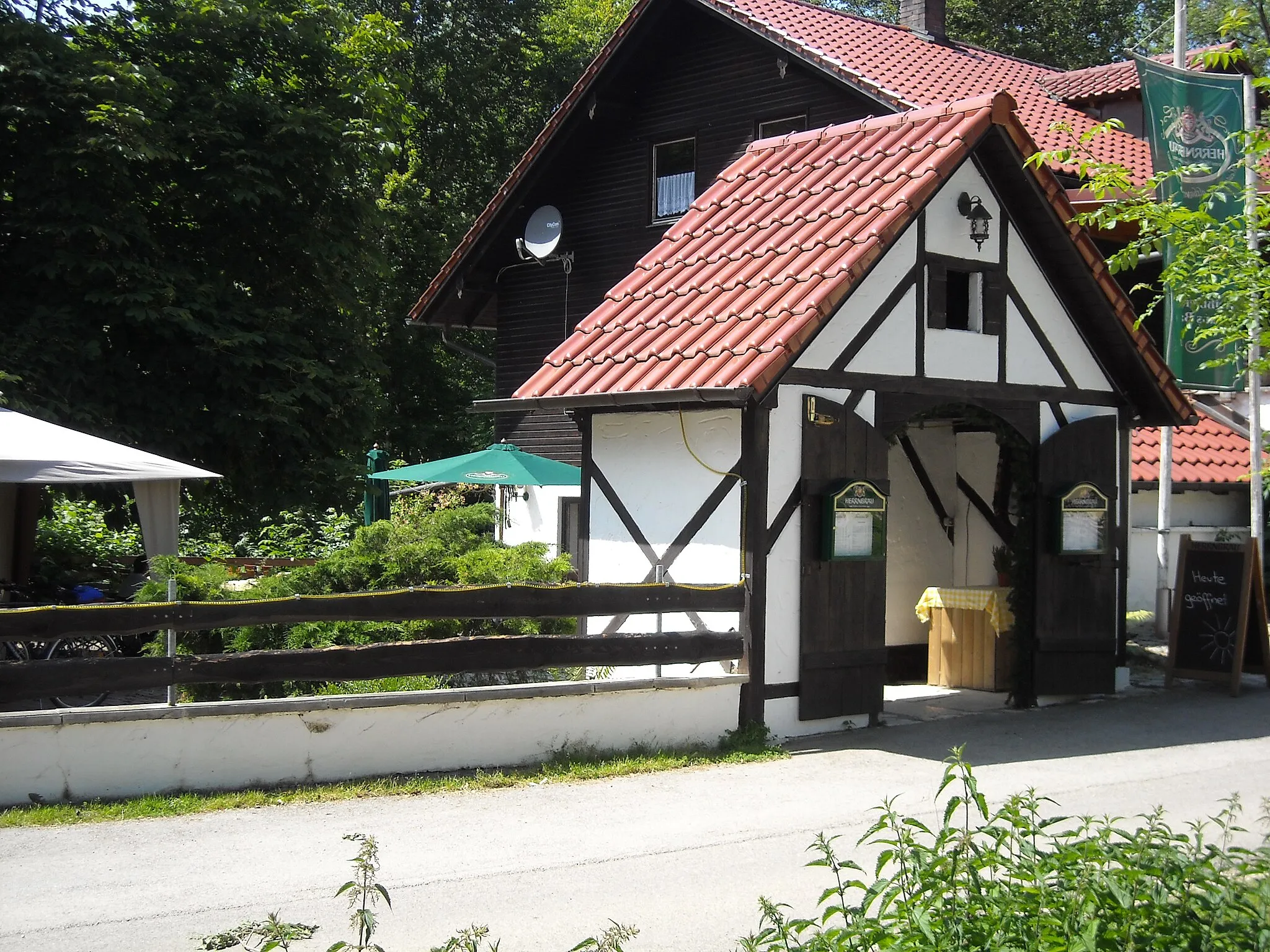 Photo showing: Forellenhof Erbmühle