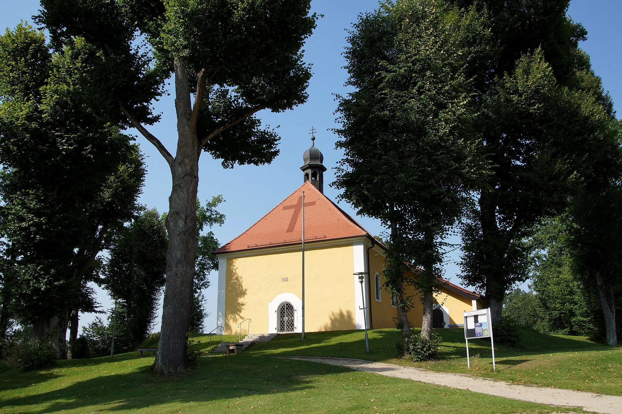 Photo showing: Die katholische Filialkirche Maria Magdalena in Ranna bei Auerbach in der Oberpfalz