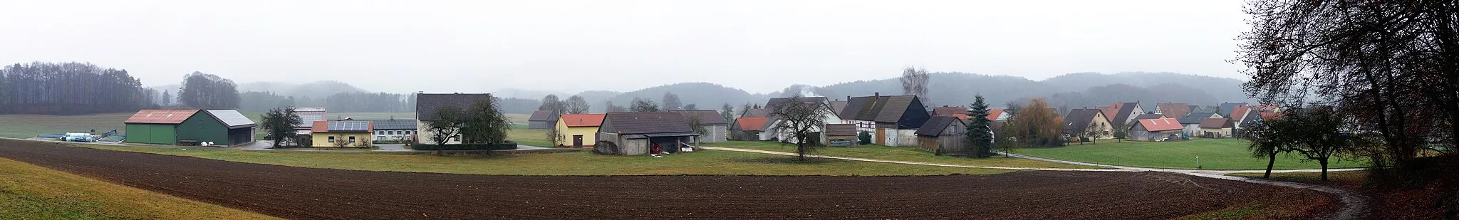 Photo showing: A panorama of Eichenstruth, a village of Betzenstein, a town in northern Bavaria.