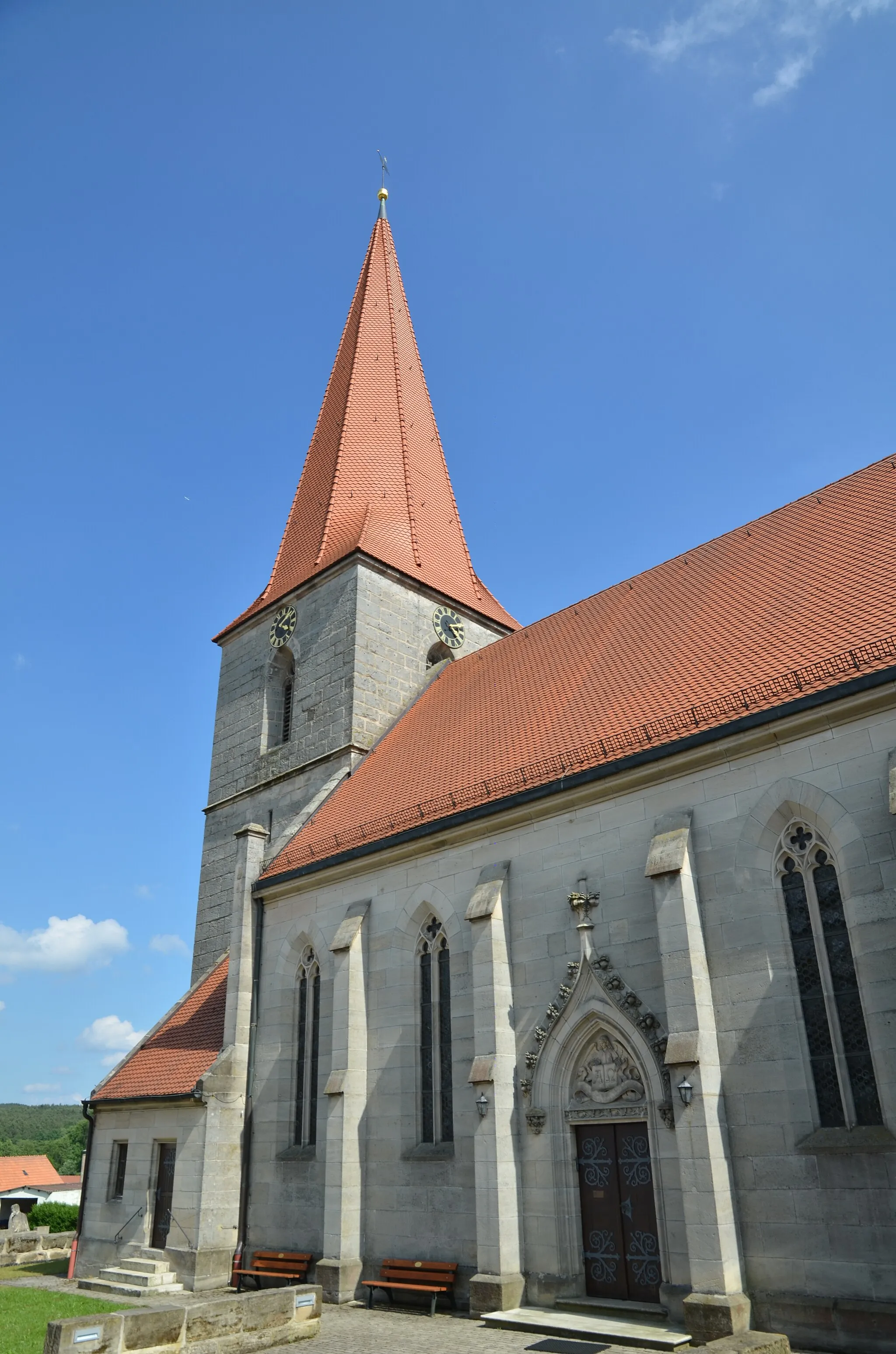 Photo showing: evang.-luth Kirche St. Peter und Paul in Kirchfarrnbach