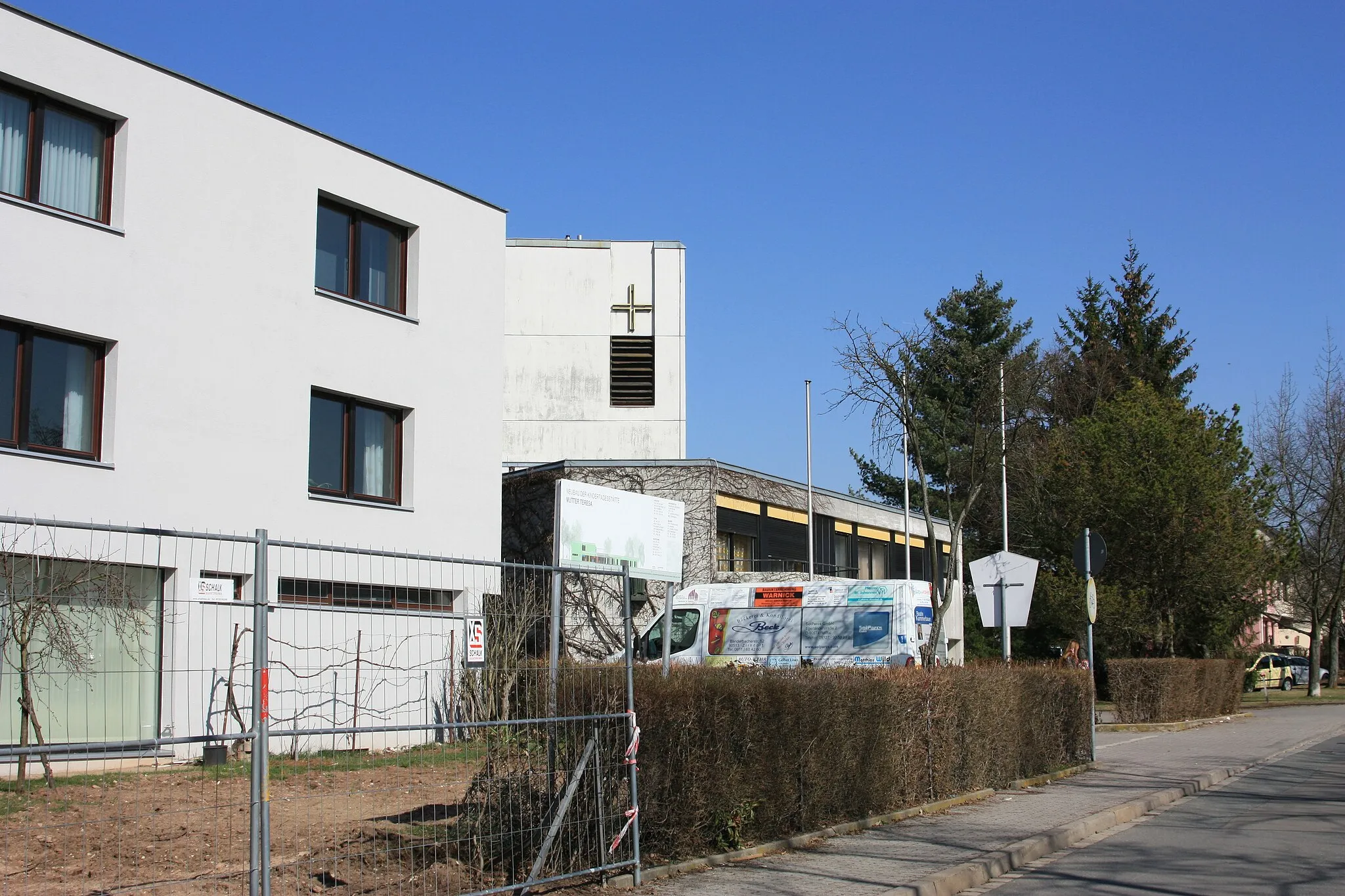 Photo showing: Oberasbach OT Kreutles, katholische Pfarrkirche St. Johannes