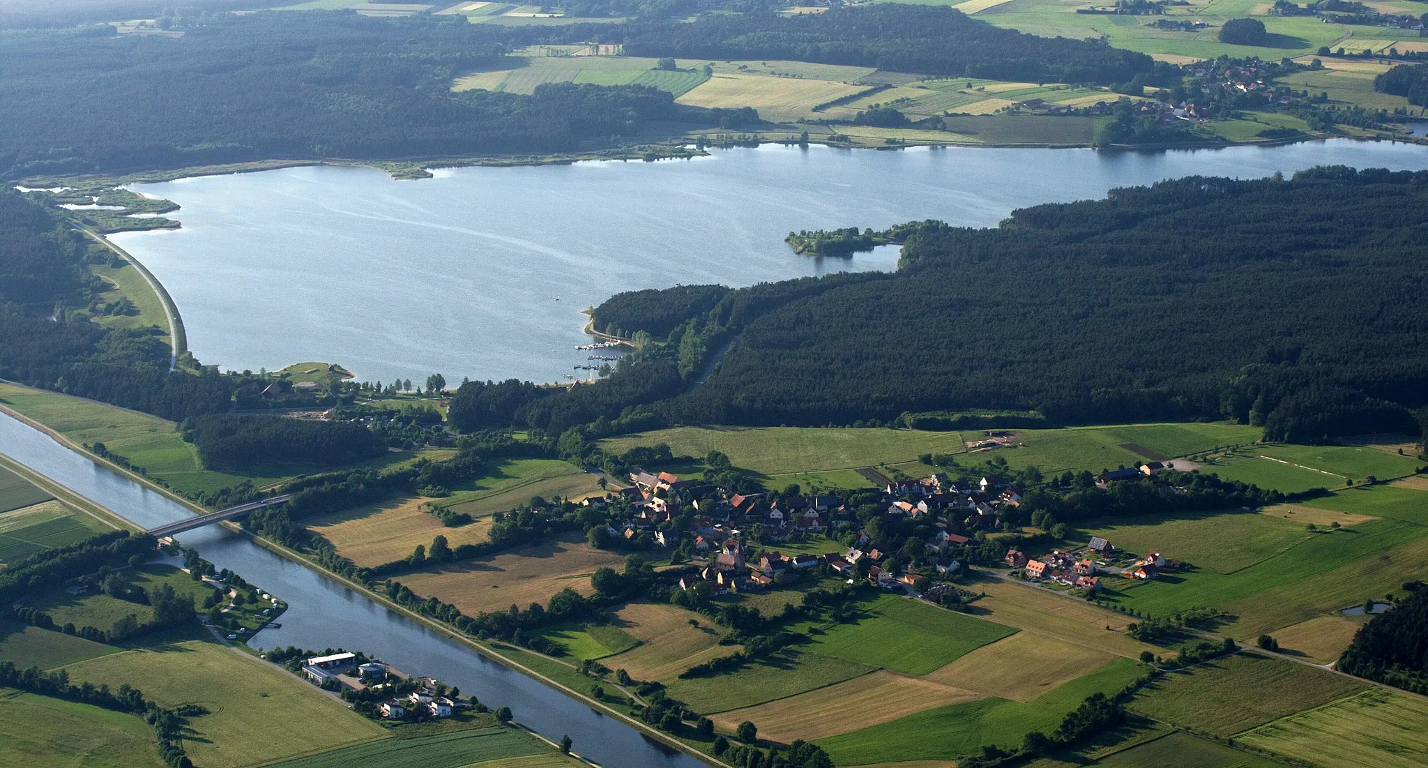 Photo showing: Air photo of Rothsee, Germany, Bavaria, Middle Franconia