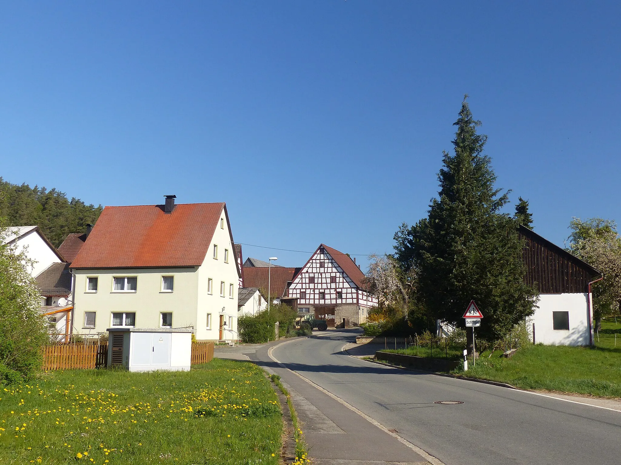 Photo showing: The village Pfaffenhofen, a district of the town of Velden