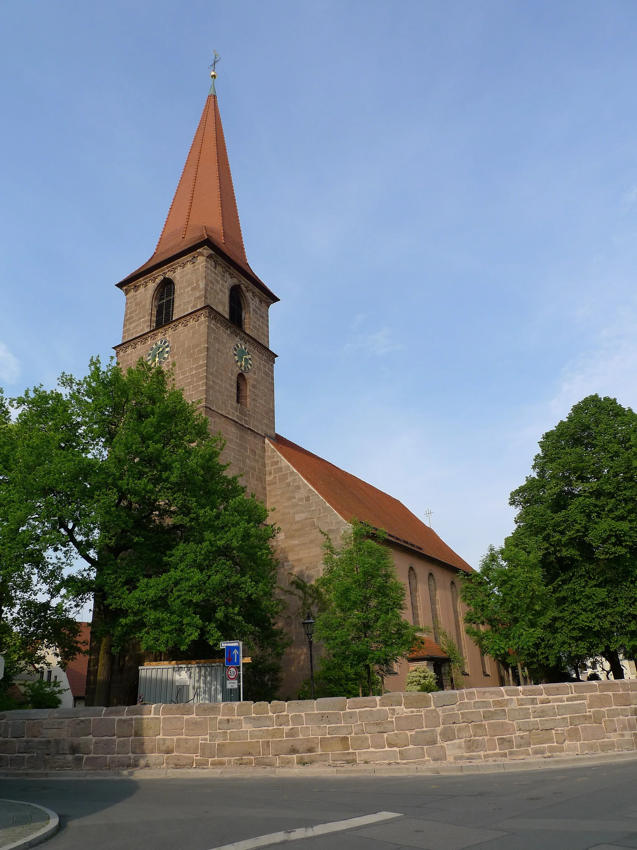 Photo showing: Evangelische Kirche St. Peter und Paul in Poppenreuth (Fürth)