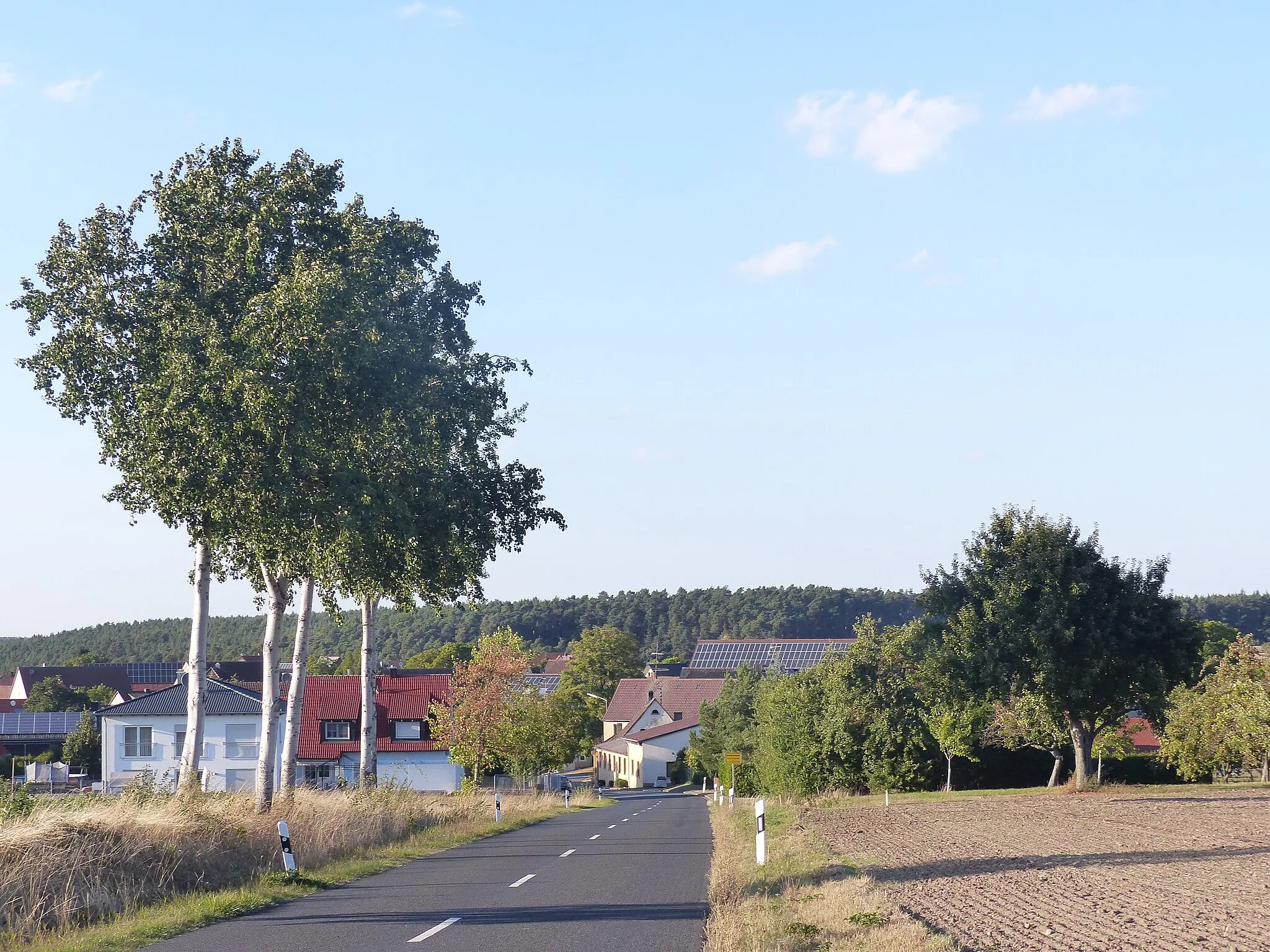 Photo showing: The church village Neidhardswinden, part of the municipality of Emskirchen