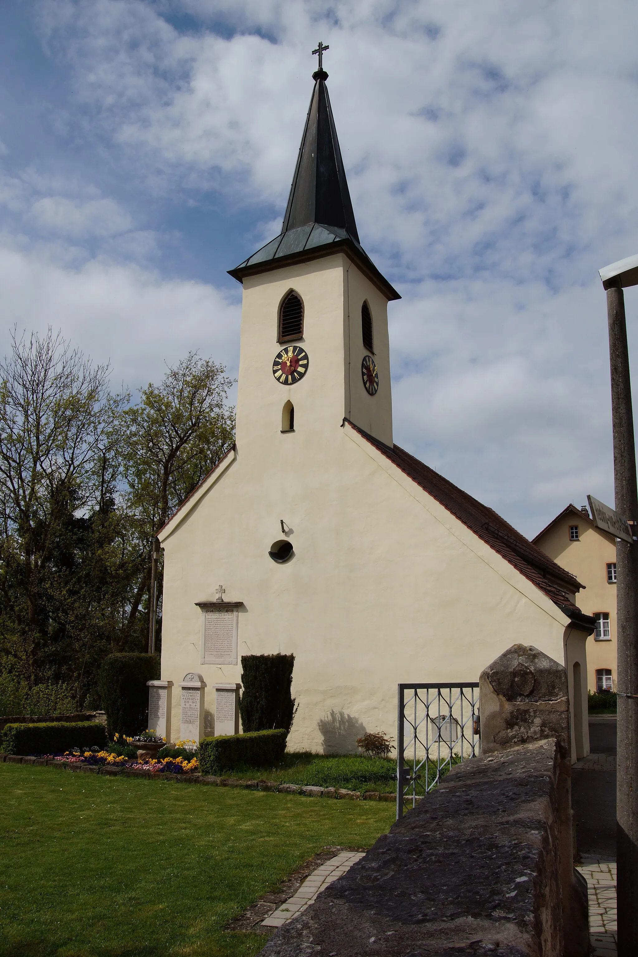 Photo showing: Die evangelische Pfarrkirche St. Andreas in Eismannsberg bei Altdorf