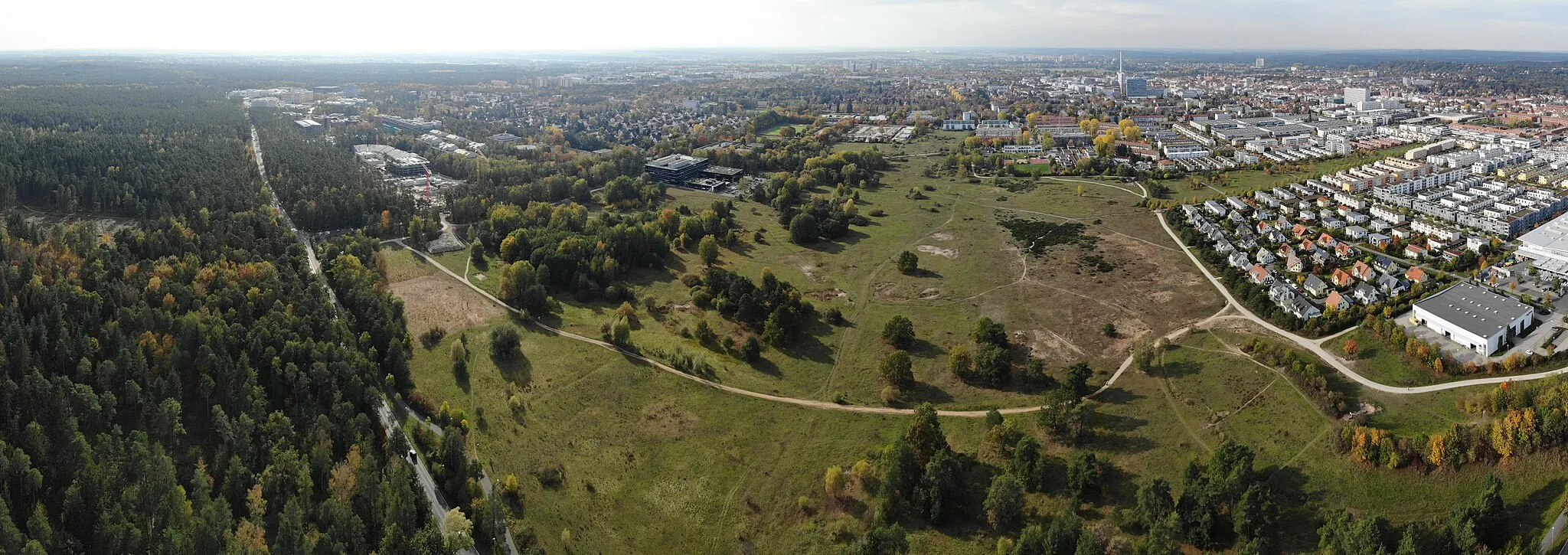 Photo showing: Exerzierplatz Erlangen Luftaufnahme (2019)