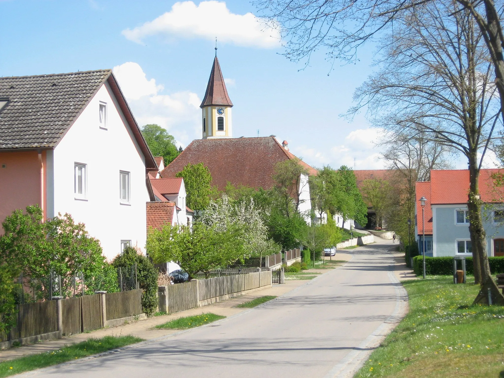 Photo showing: Center of Bubenheim (part of Treuchtlingen, Bavaria, Germany) from northwest