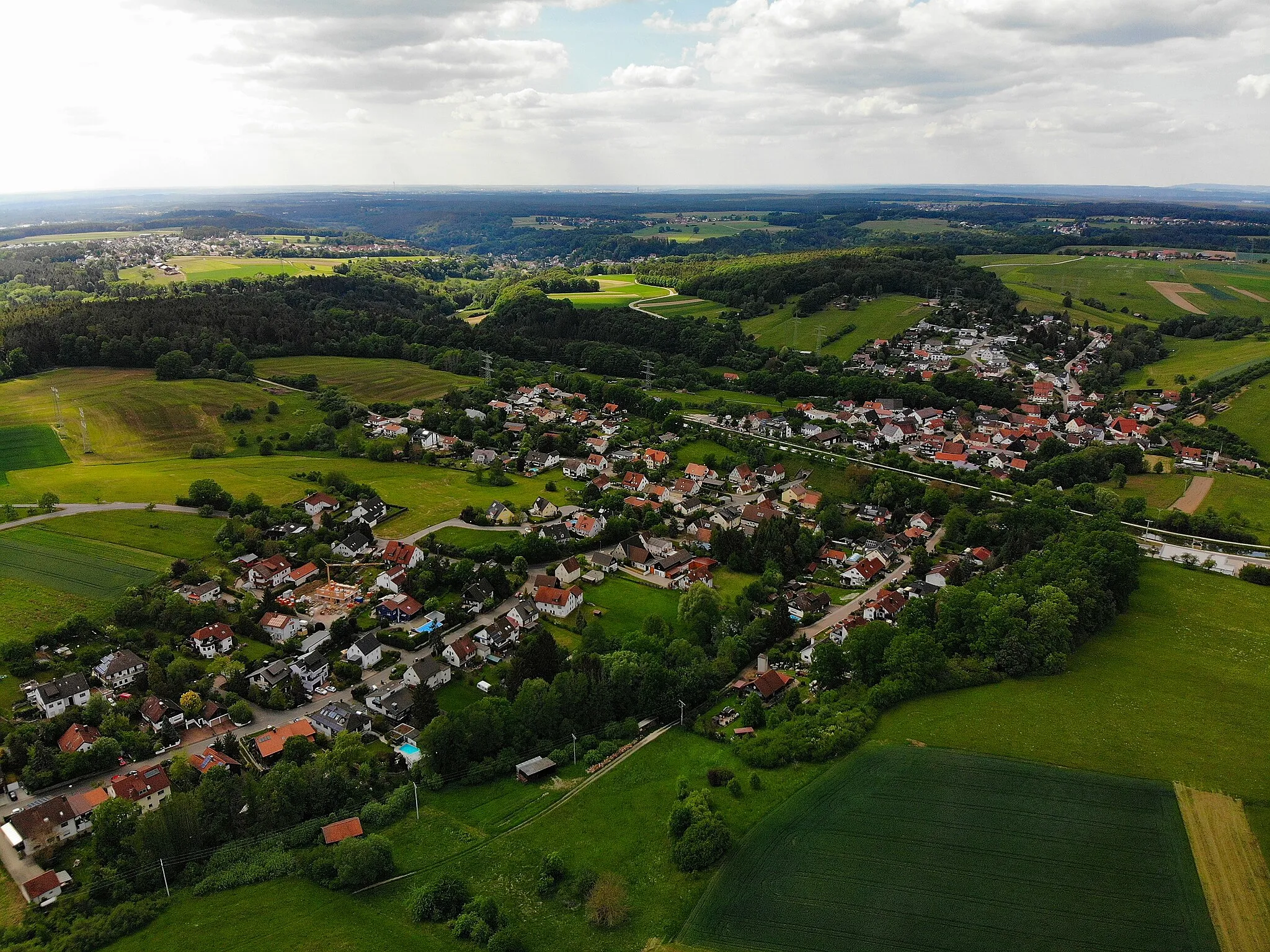 Photo showing: Schwarzenbach (Burgthann) Luftaufnahme (2020)