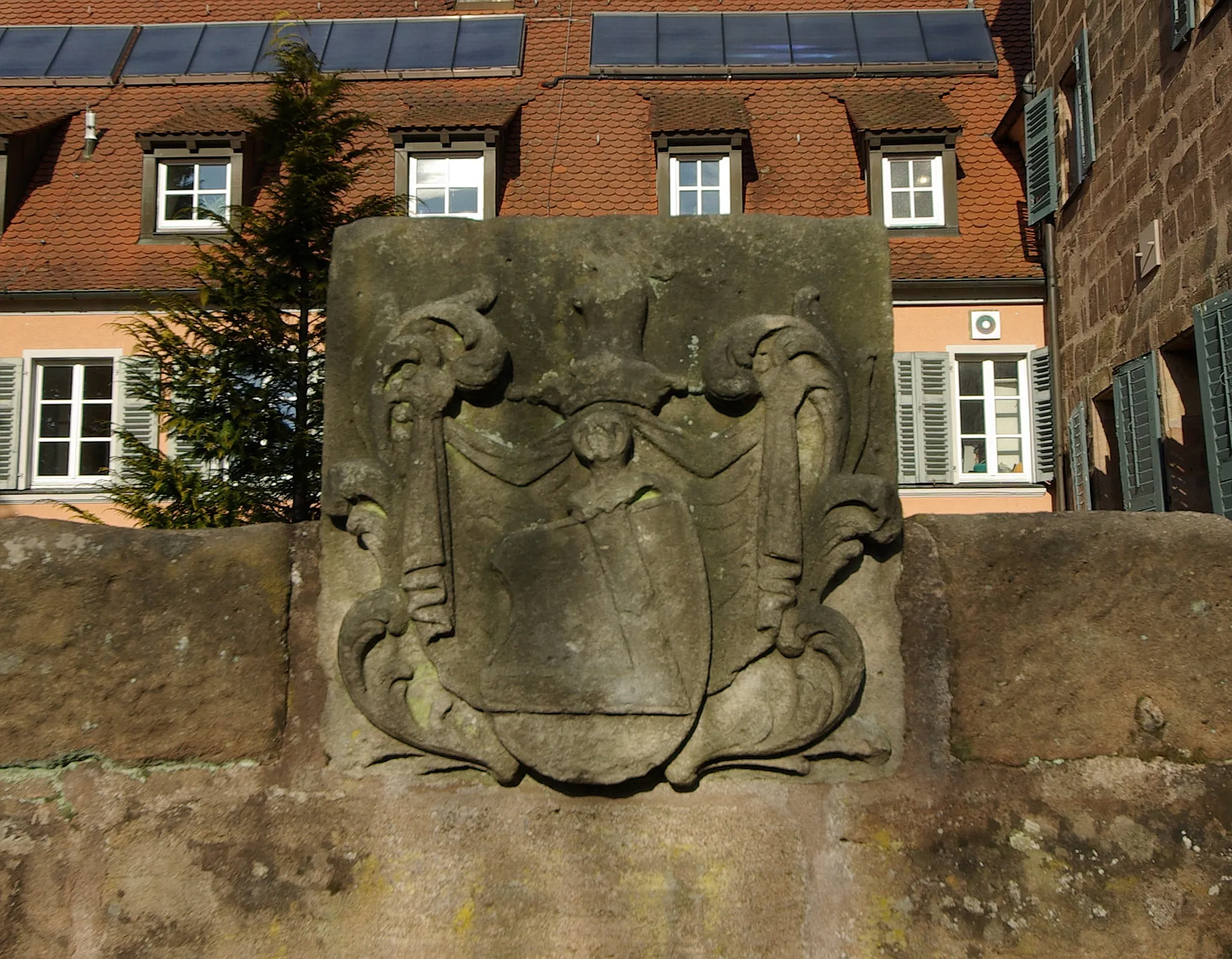 Photo showing: Coats of arms of Haller von Hallerstein family