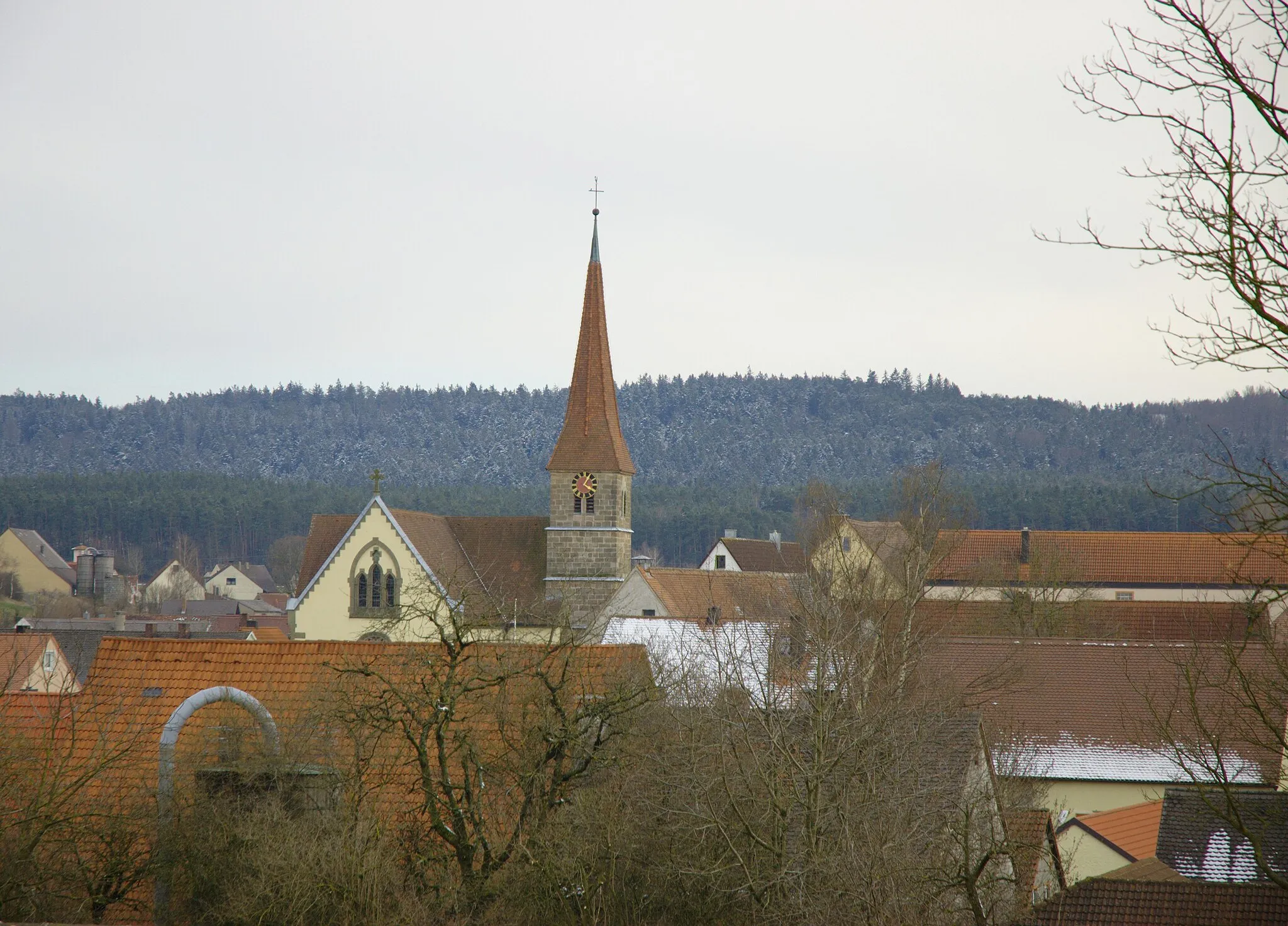 Photo showing: Mitteleschenbach mit Blick auf die St. Nikolauskirche