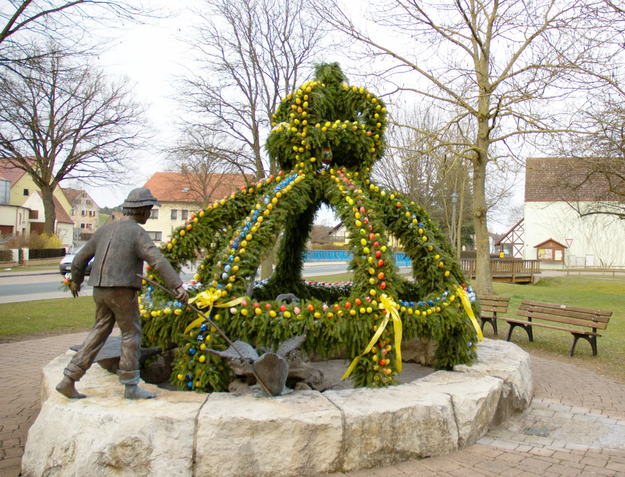 Photo showing: Mitteleschenbach, Osterbrunnen