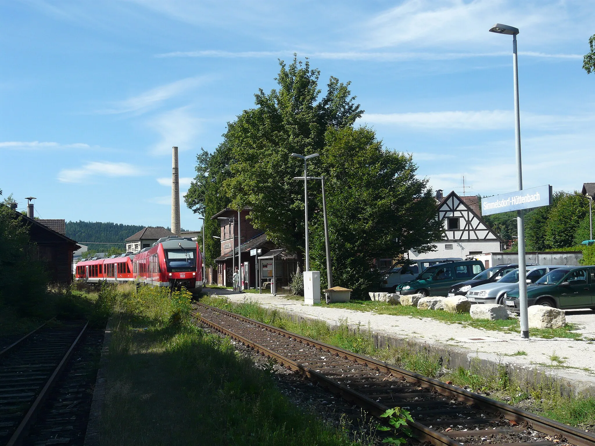 Photo showing: In Simmelsdorf-Hüttenbach (dem Endbahnhof der Schnaittachtalbahn) einfahrender Personenzug