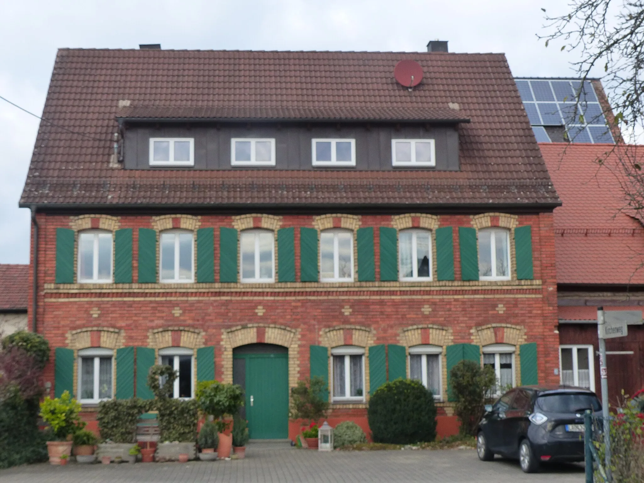 Photo showing: A farmer property in the village of Hedersdorf, a part of the municipality of Schnaittach