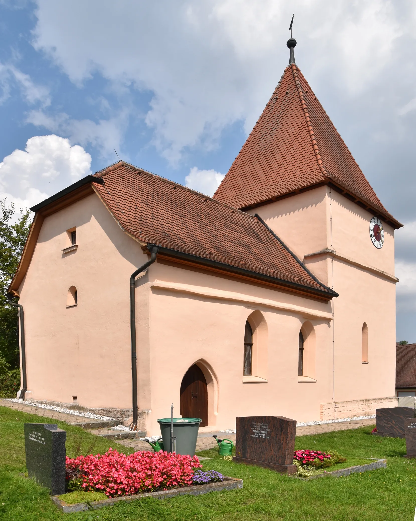 Photo showing: Evangelisch-lutherische Kirche St. Martin in Moratneustetten nahe Ansbach.