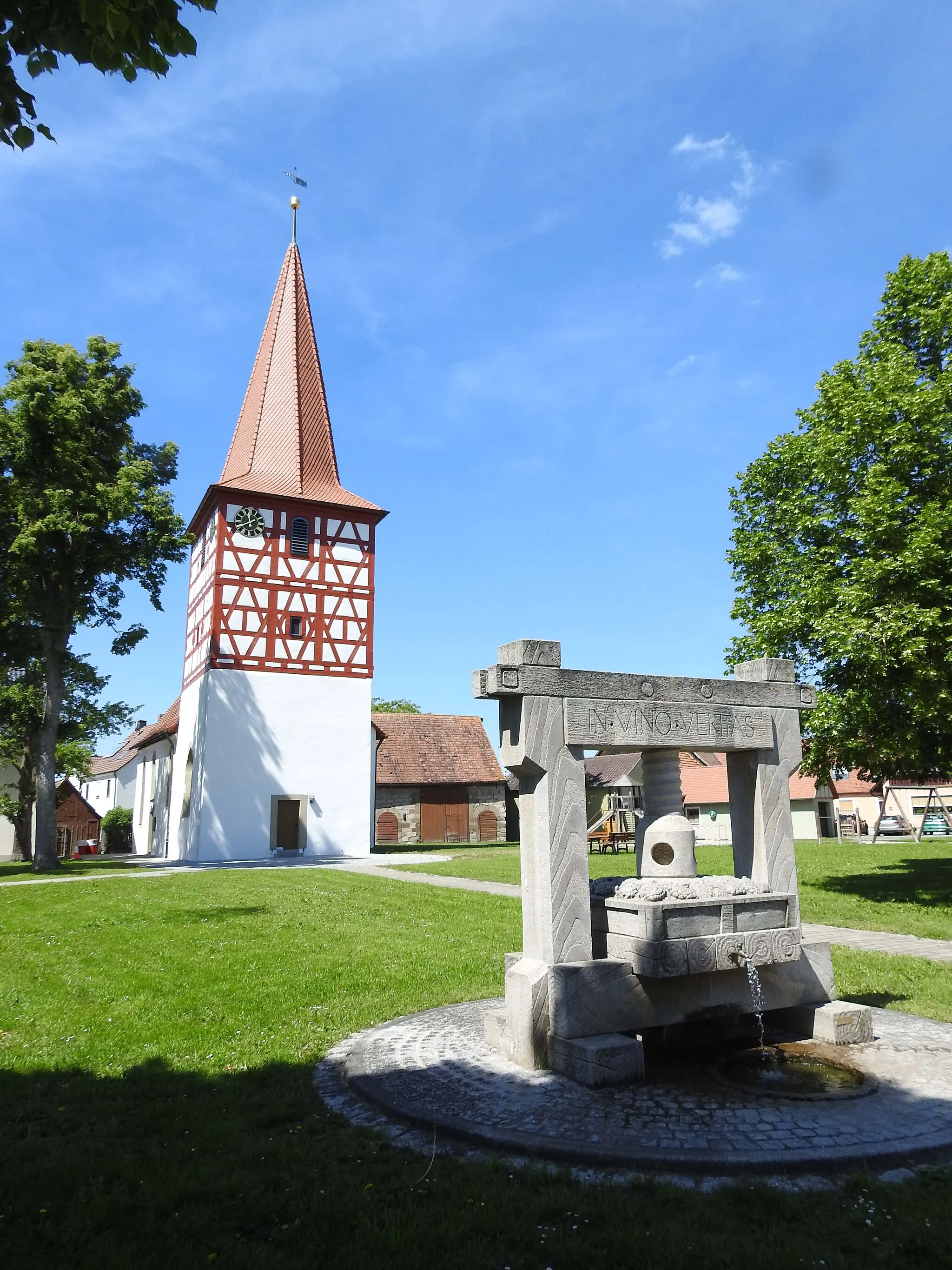 Photo showing: Dorfplatz in Krassolzheim, Sugenheim