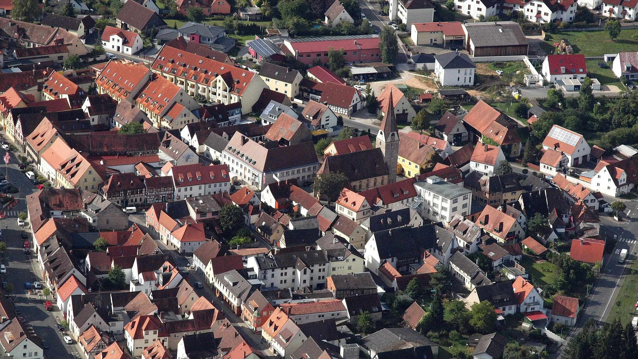 Photo showing: Baiersdorf Innenstadt, Luftaufnahme (2015)