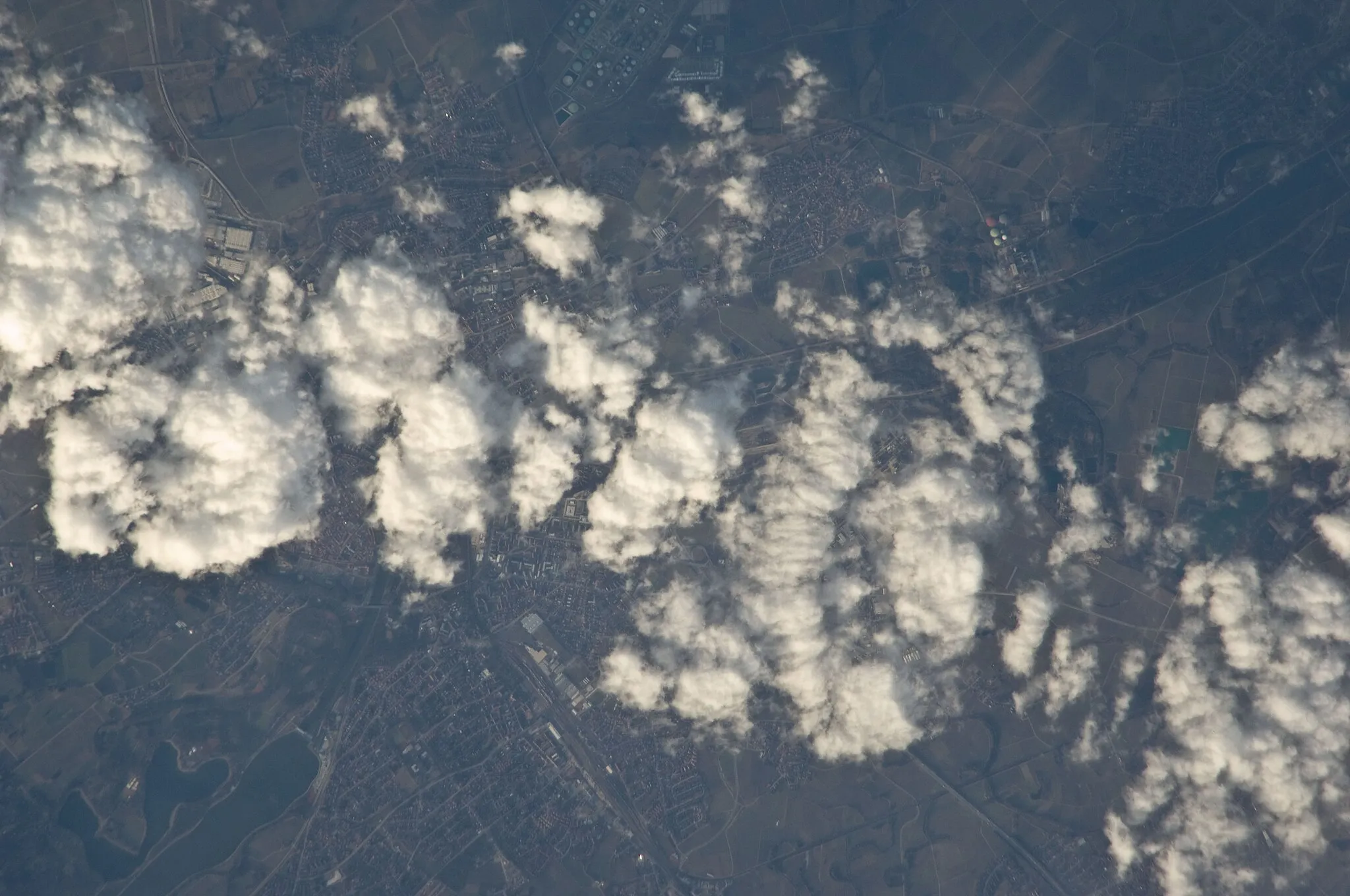 Photo showing: View of Earth taken during ISS Expedition 23.