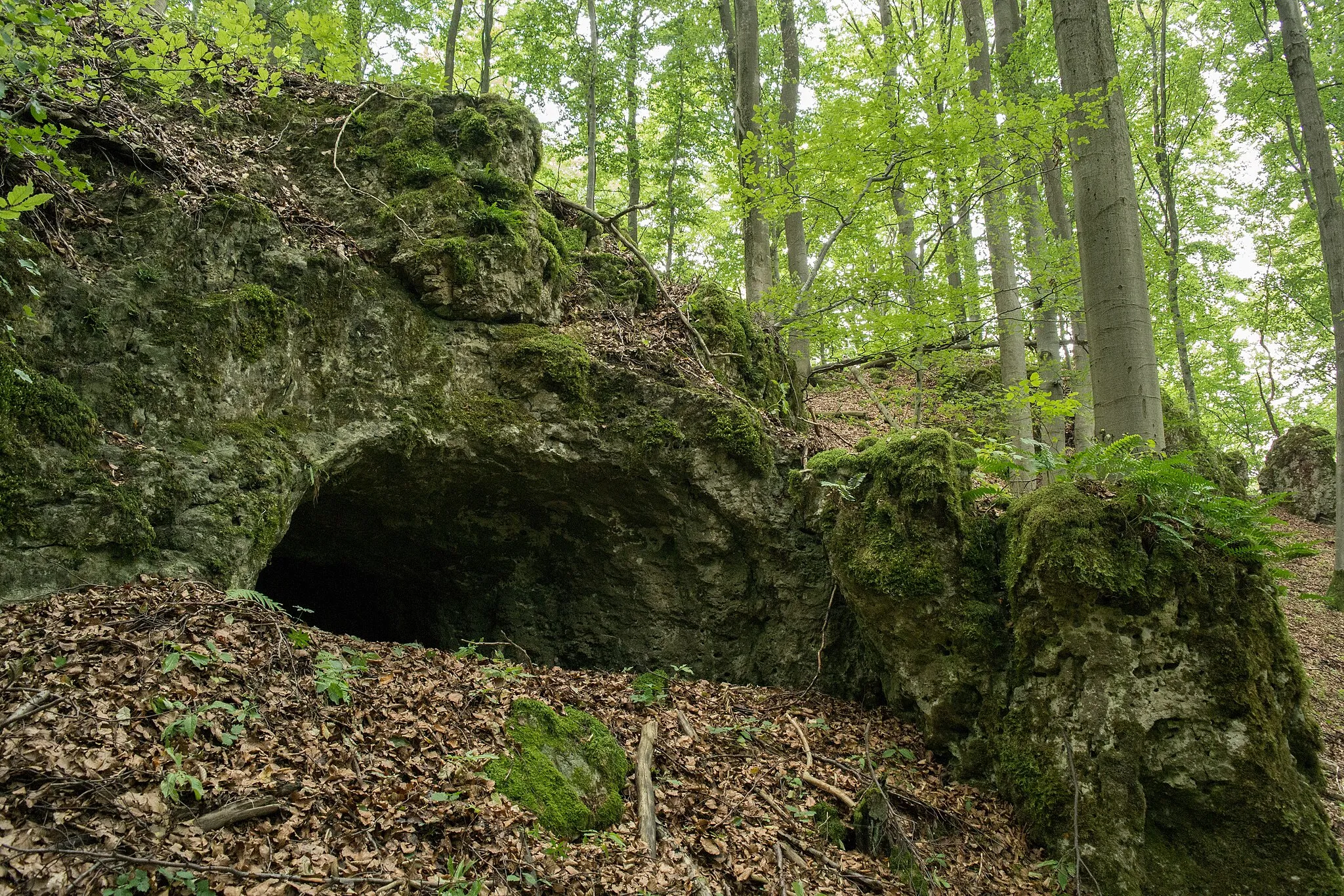 Photo showing: Ansicht der kleinen Höhle