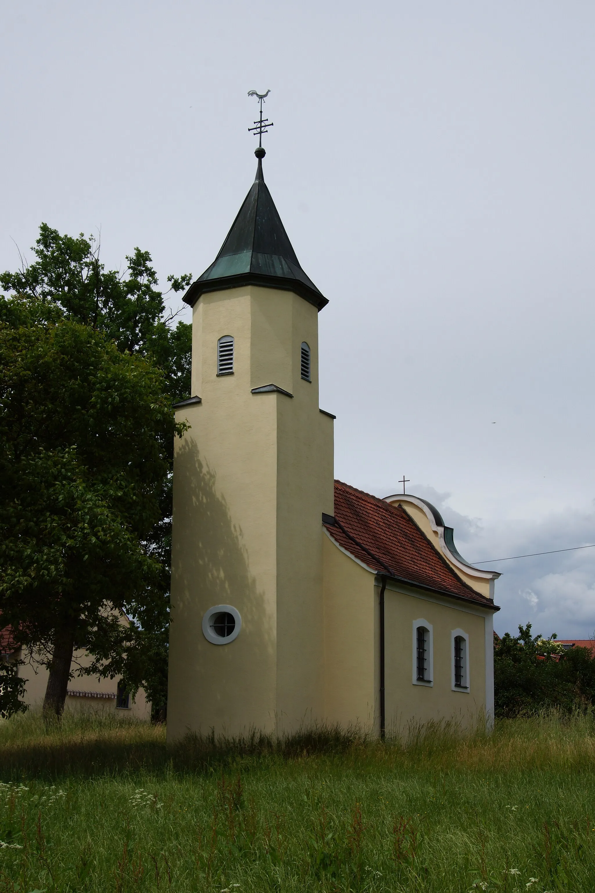 Photo showing: Die Ortskapelle in Bischofsholz bei Hilpoltstein