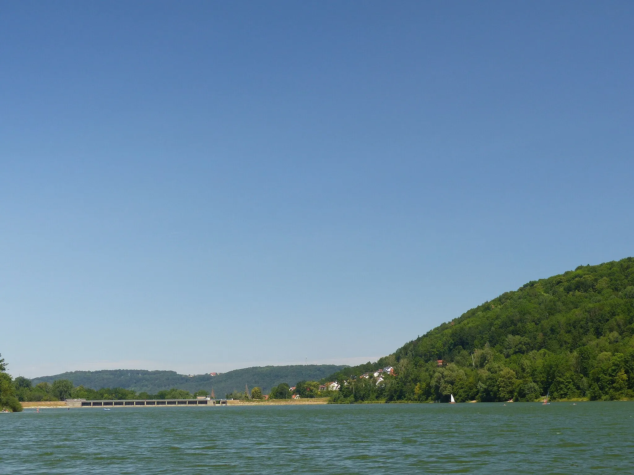 Photo showing: The Happurger See, a reservoir in the south-eastern part of the Hersbrucker Alb